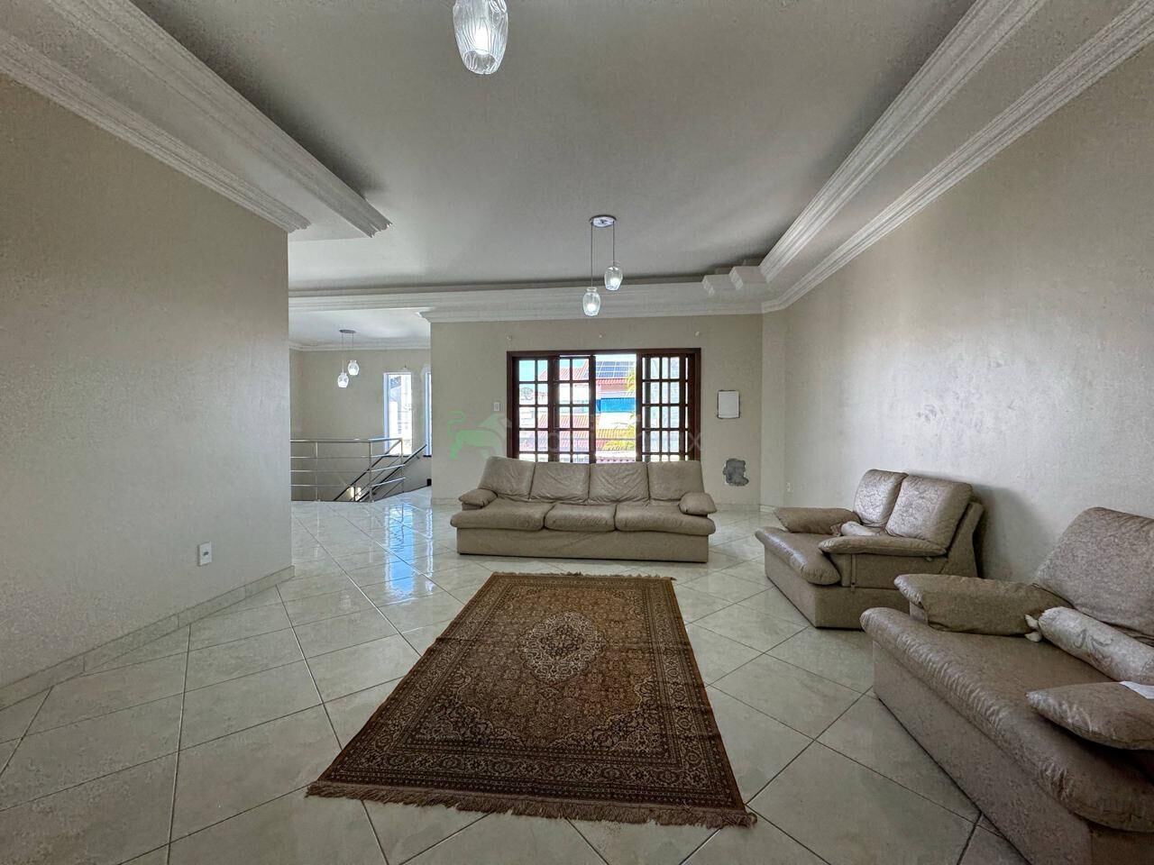 Casa à venda com 3 quartos, 587m² - Foto 8
