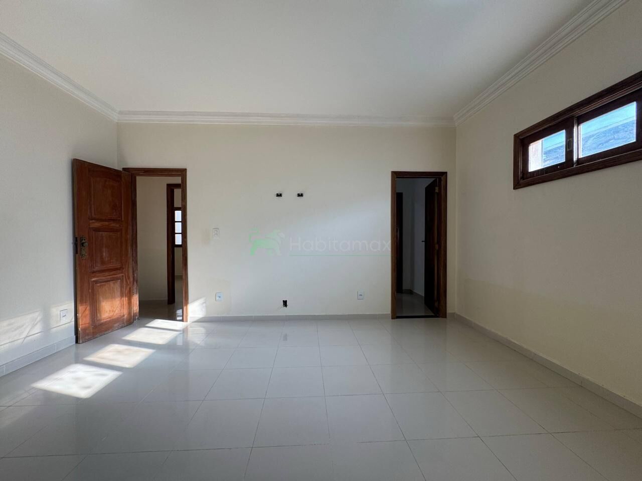 Casa à venda com 3 quartos, 587m² - Foto 9