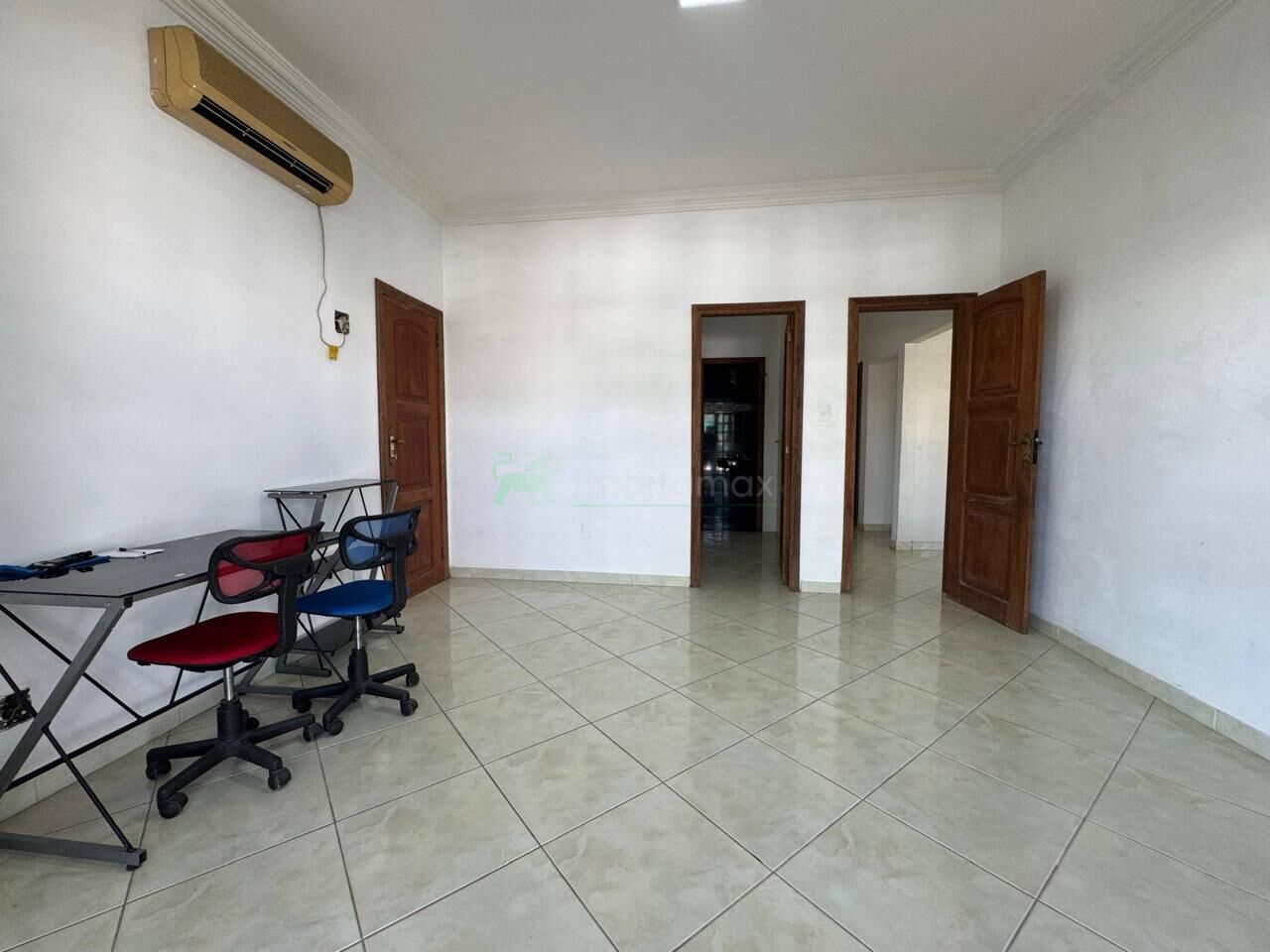 Casa à venda com 3 quartos, 587m² - Foto 10