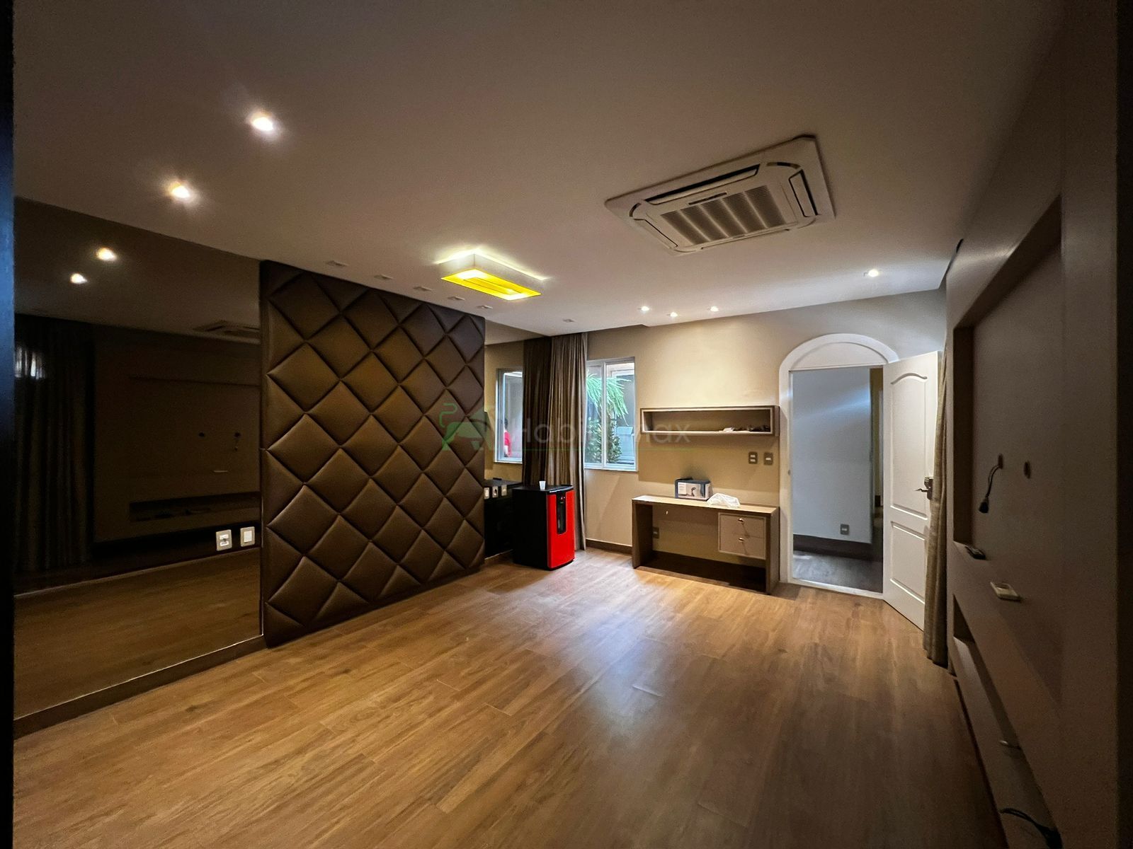 Casa à venda com 4 quartos, 600m² - Foto 18