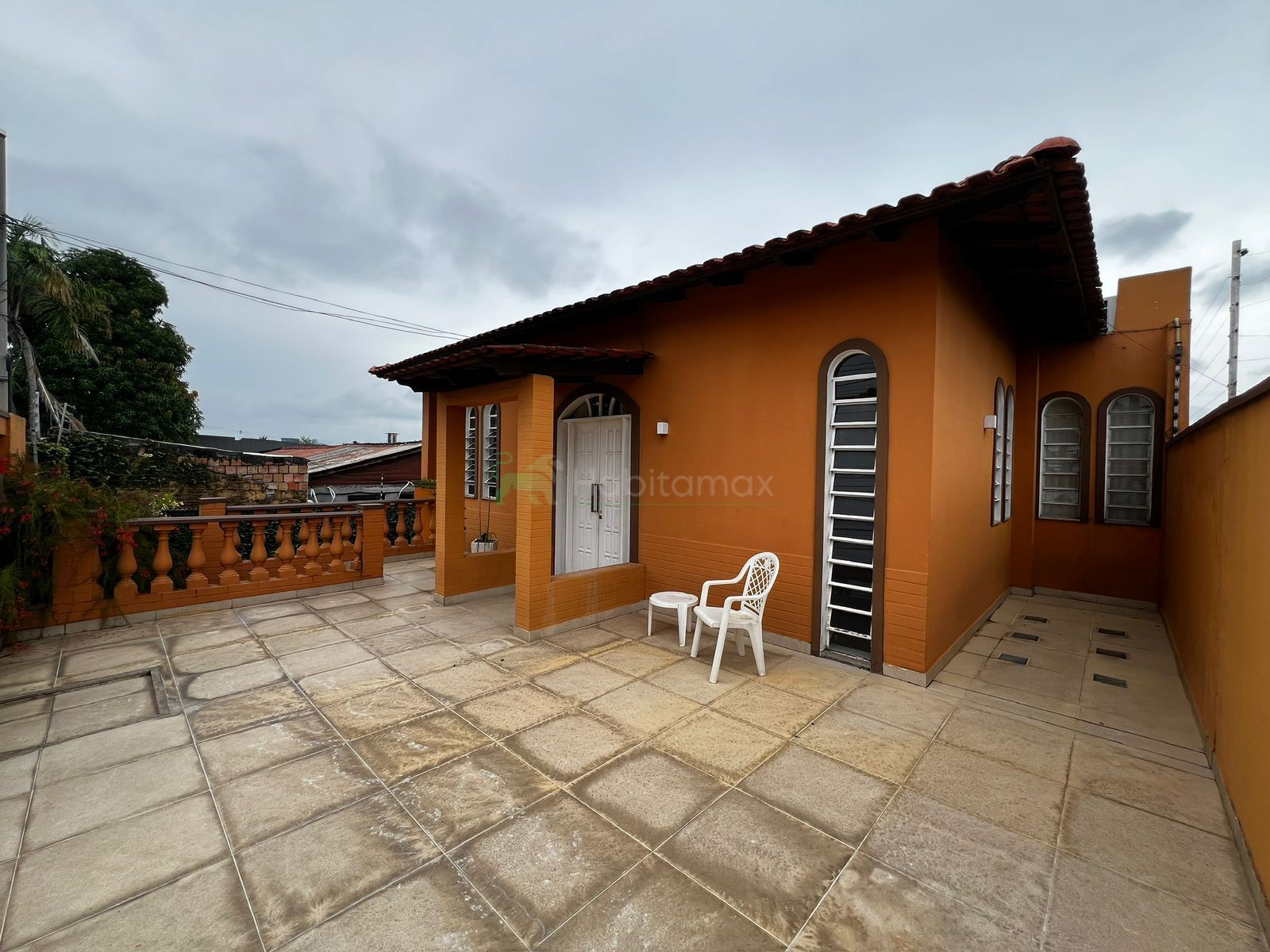 Casa à venda com 4 quartos, 600m² - Foto 4