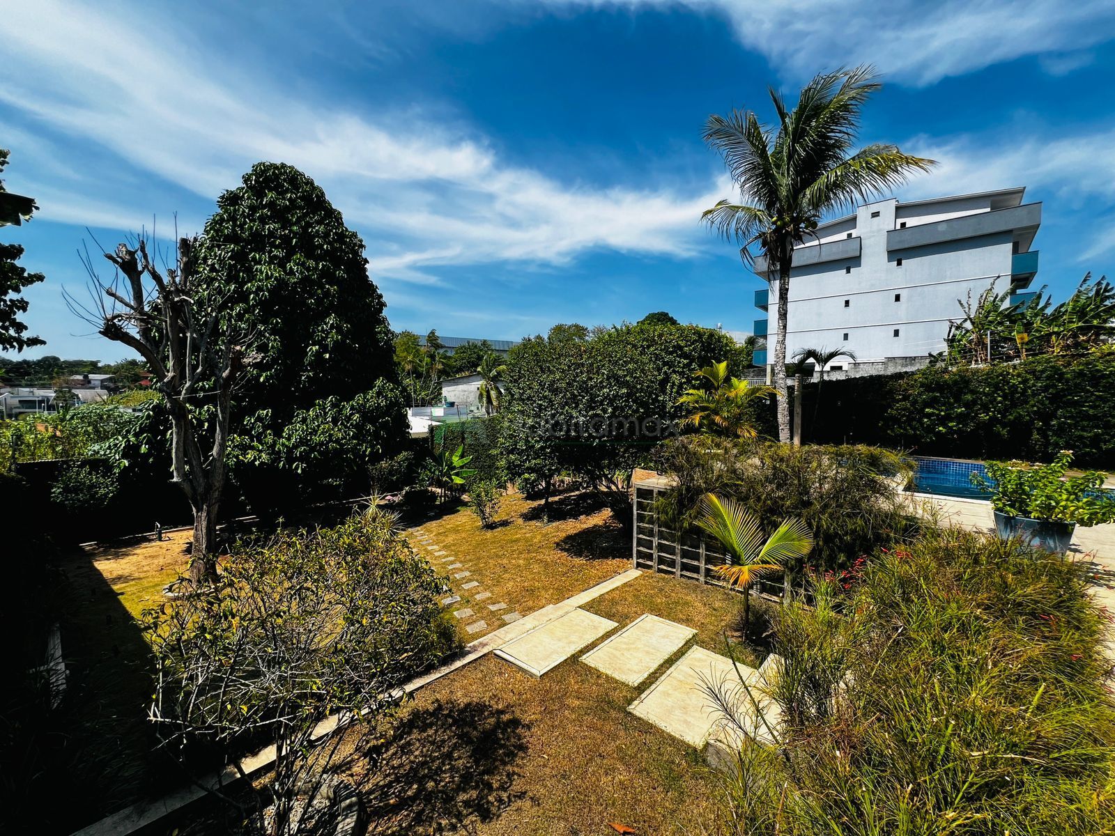 Casa à venda com 4 quartos, 600m² - Foto 38