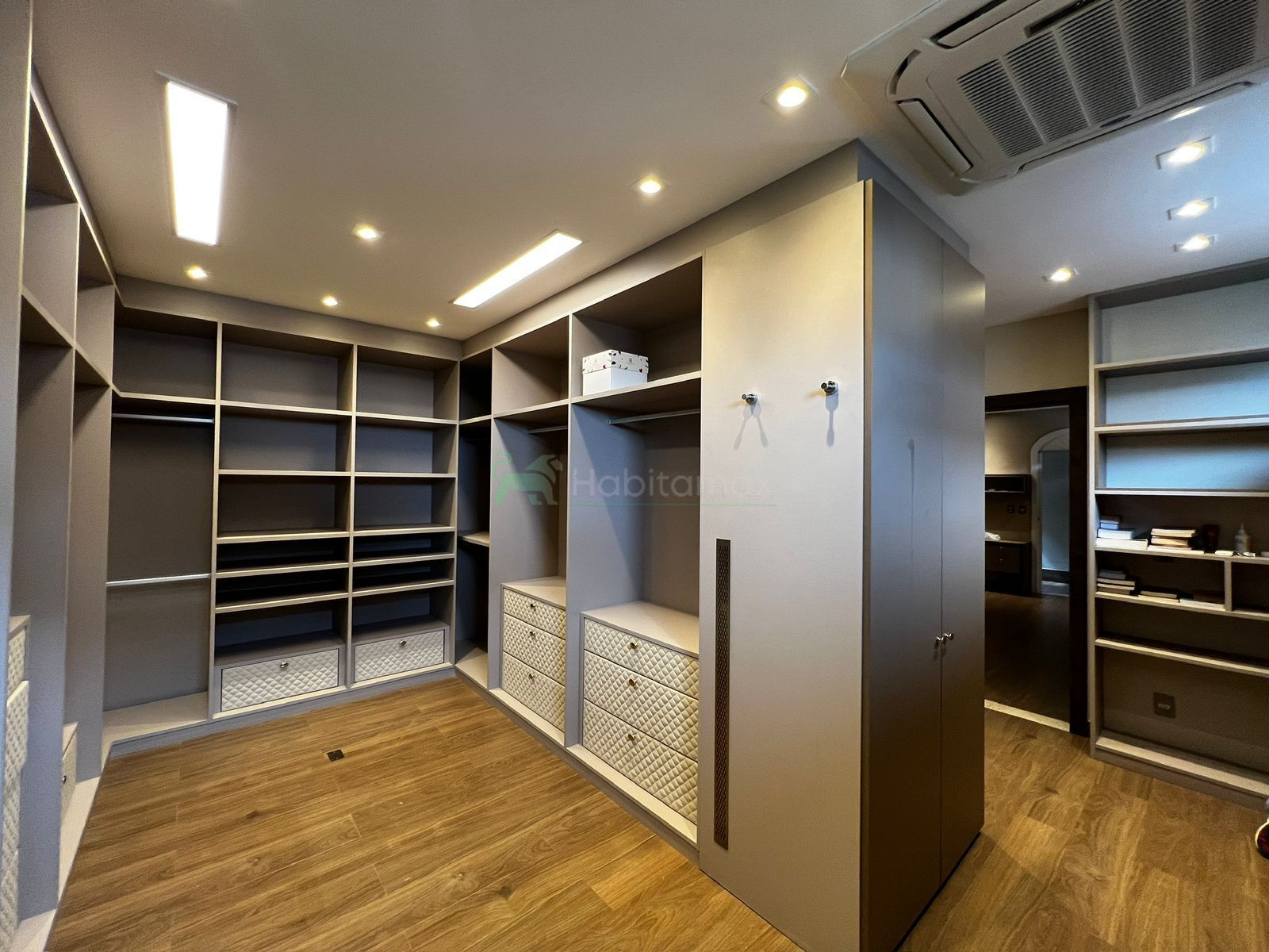 Casa à venda com 4 quartos, 600m² - Foto 21