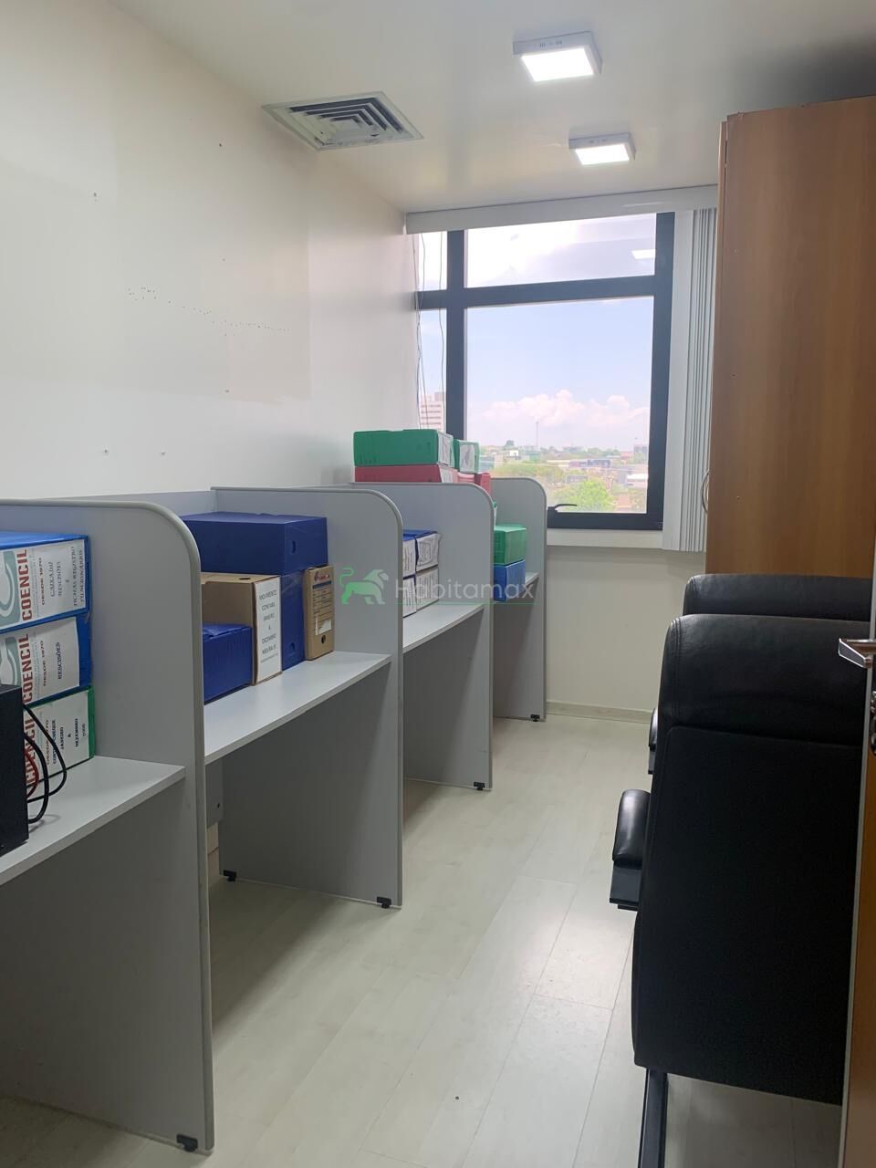 Conjunto Comercial-Sala à venda com 1 quarto, 32m² - Foto 2