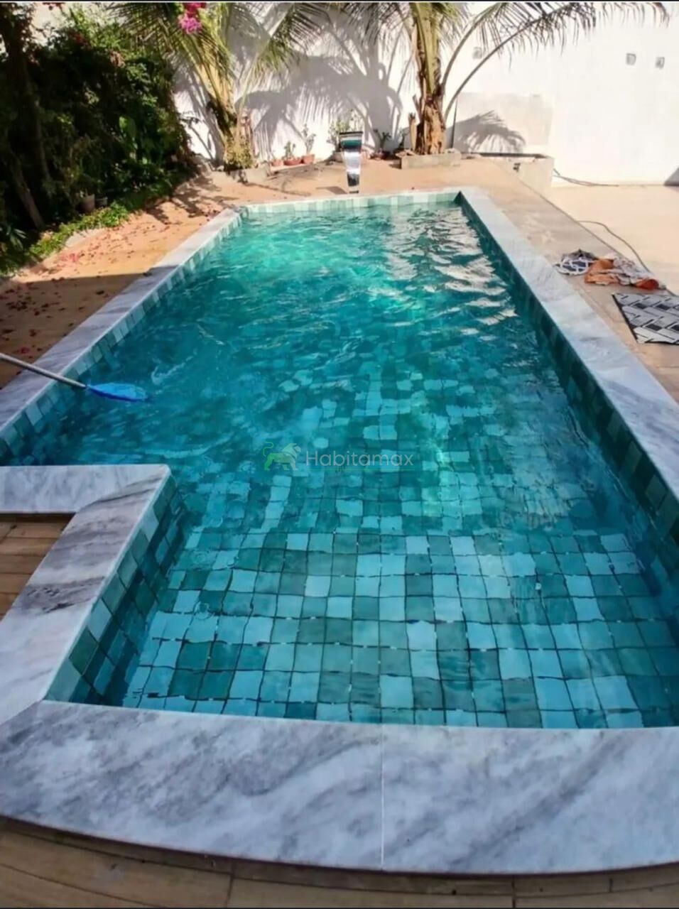 Casa para alugar com 4 quartos, 600m² - Foto 2