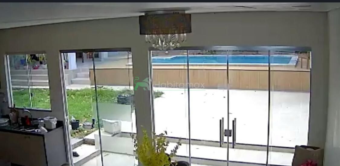 Casa para alugar com 4 quartos, 600m² - Foto 9