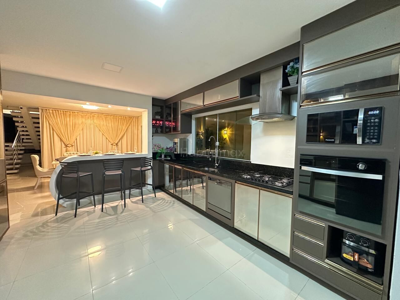 Casa à venda com 3 quartos, 295m² - Foto 13