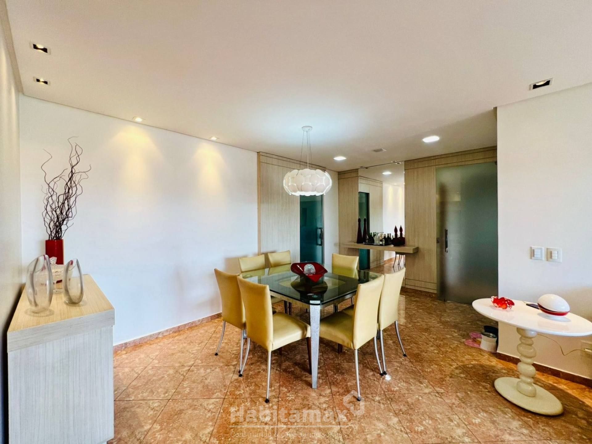 Apartamento à venda com 3 quartos, 168m² - Foto 3