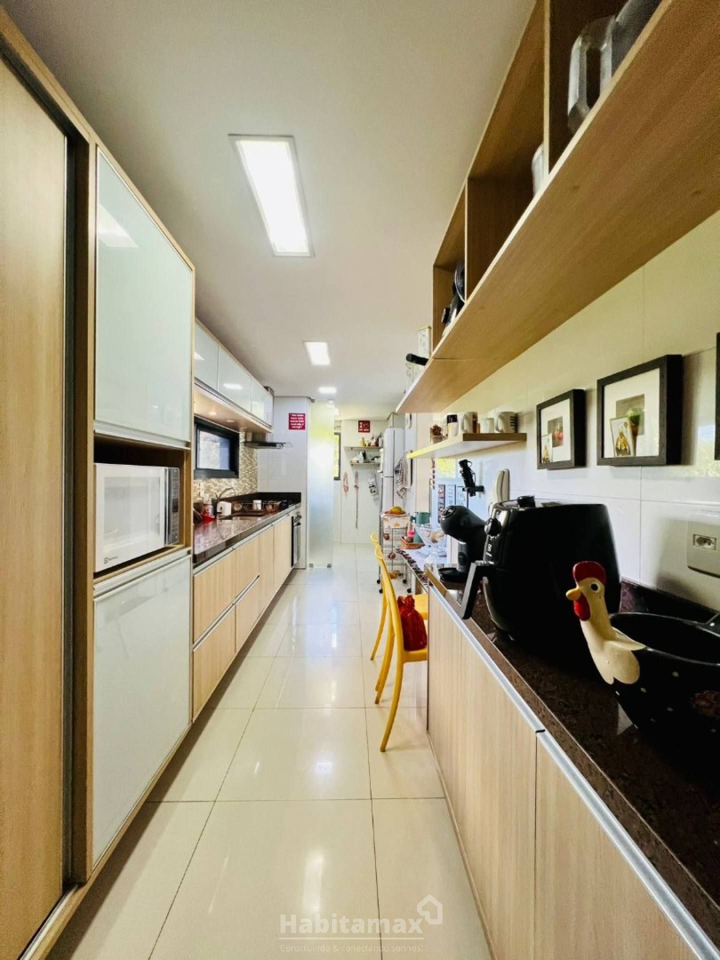 Apartamento à venda com 3 quartos, 168m² - Foto 8