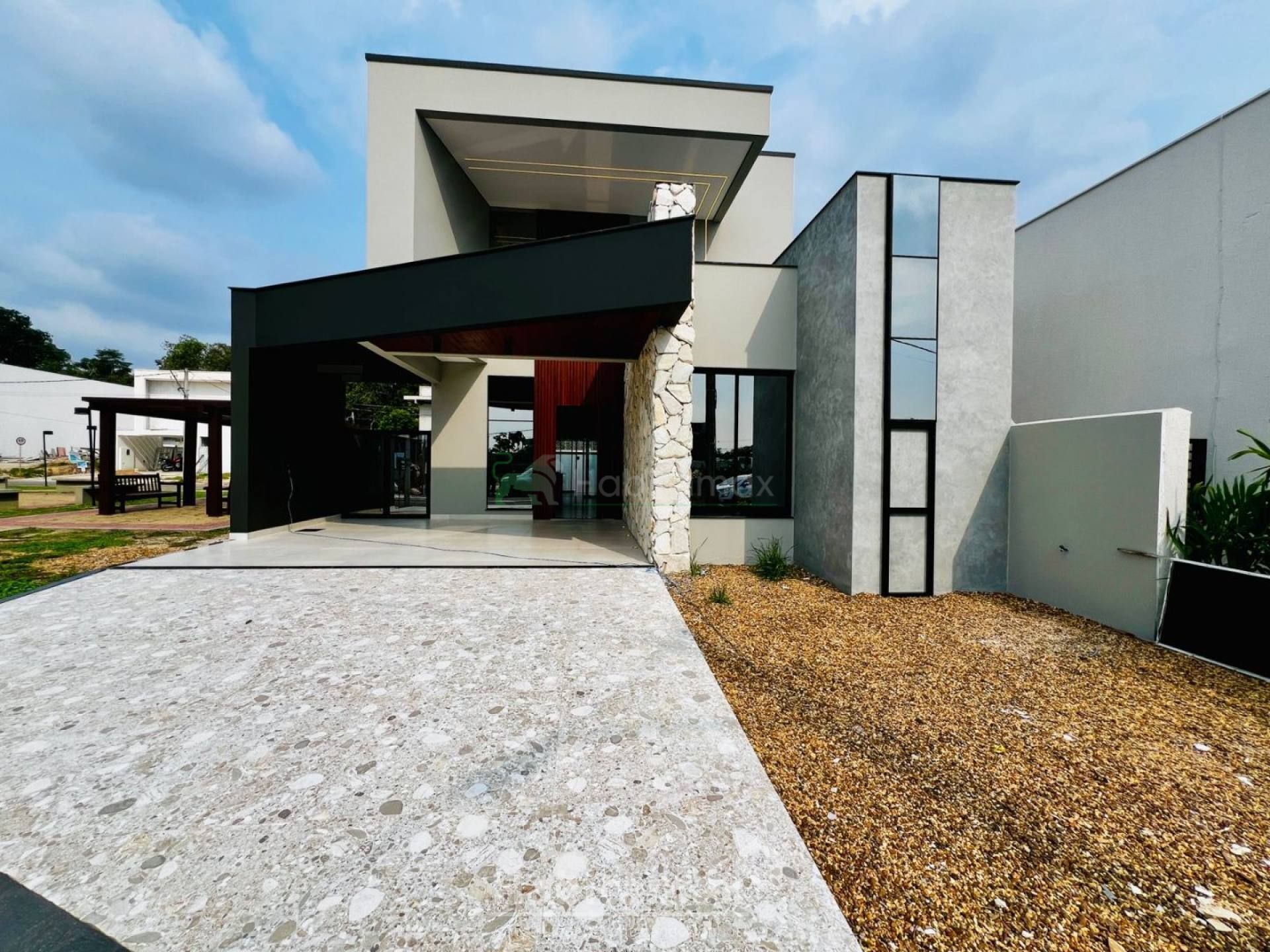 Casa de Condomínio à venda com 3 quartos, 188m² - Foto 1