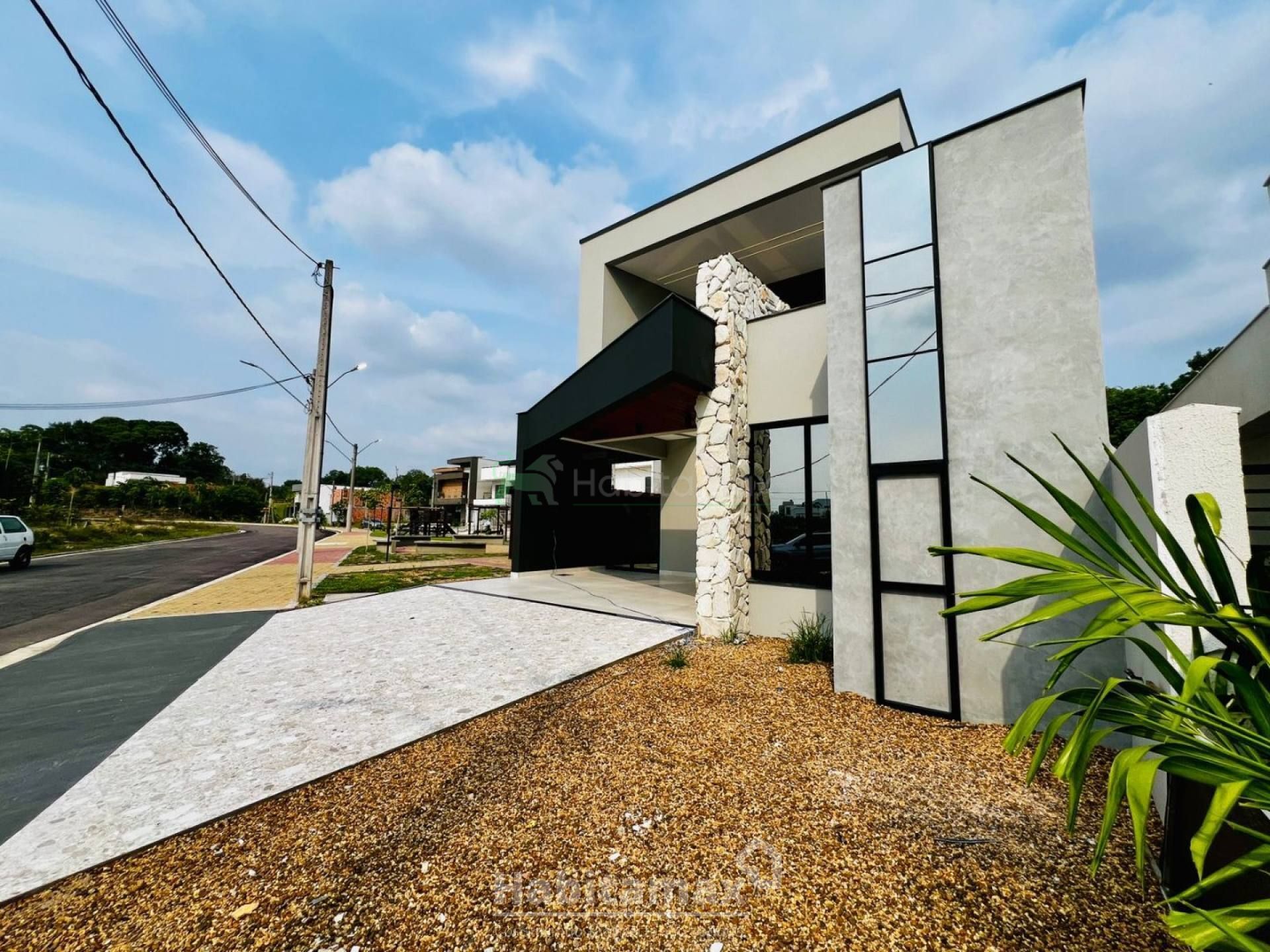 Casa de Condomínio à venda com 3 quartos, 188m² - Foto 2