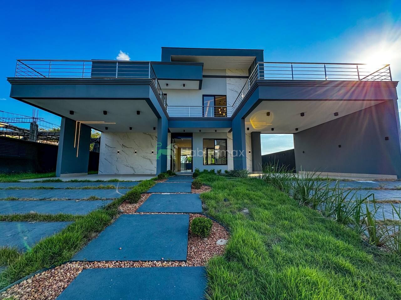 Casa à venda com 4 quartos, 475m² - Foto 1