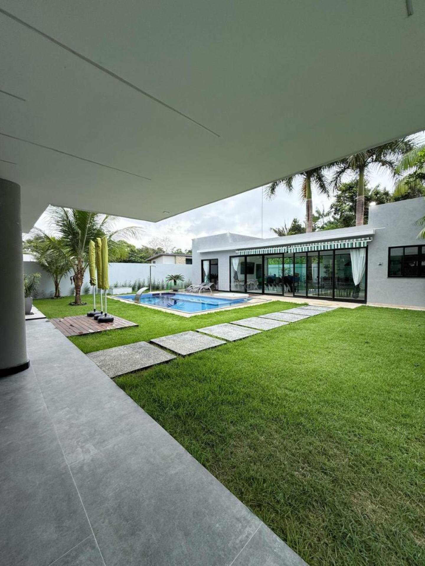 Casa à venda com 4 quartos, 526m² - Foto 3