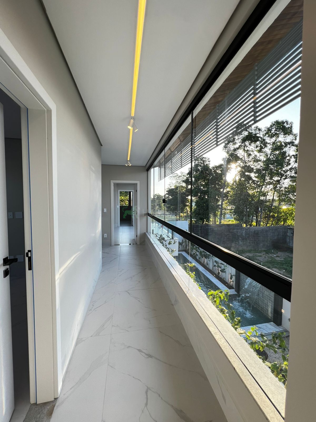 Casa à venda com 4 quartos, 360m² - Foto 19