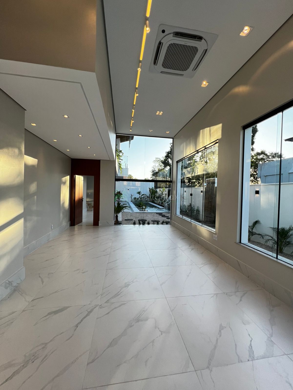 Casa à venda com 4 quartos, 360m² - Foto 5