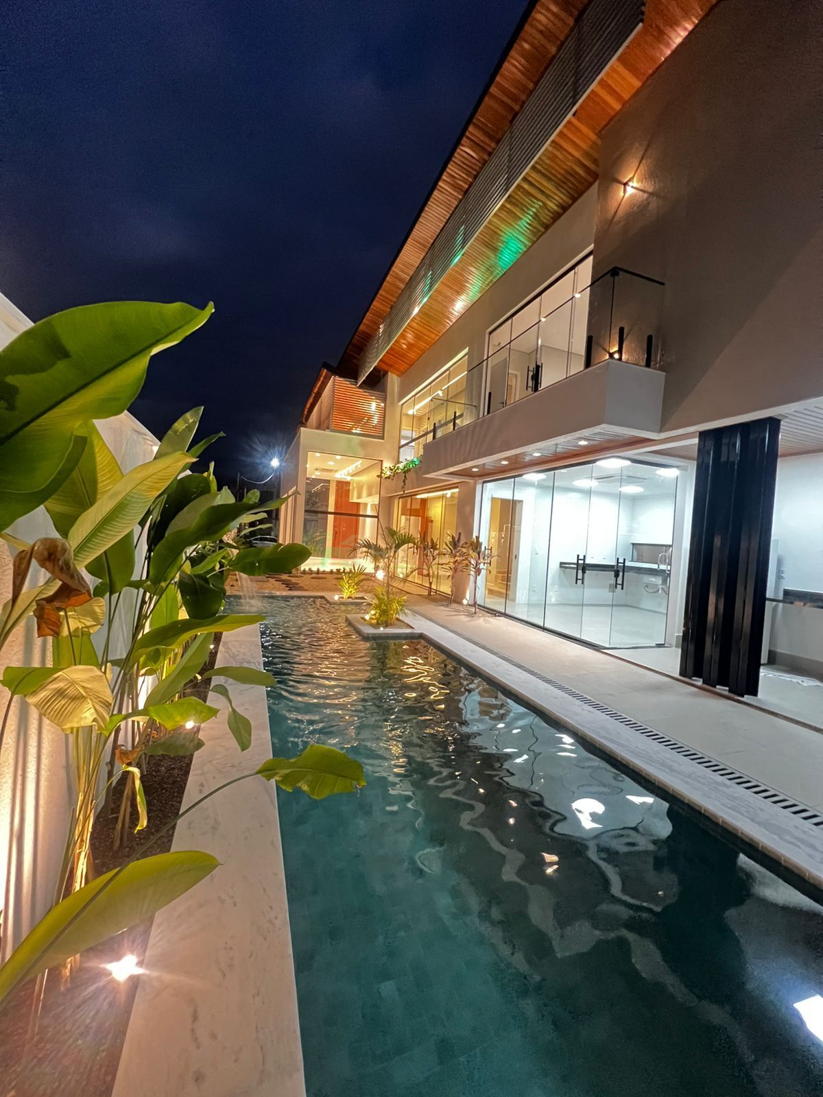 Casa à venda com 4 quartos, 360m² - Foto 18