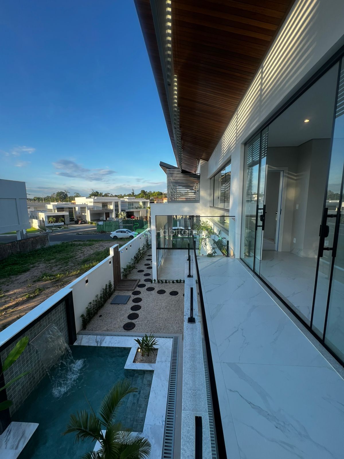 Casa à venda com 4 quartos, 360m² - Foto 17