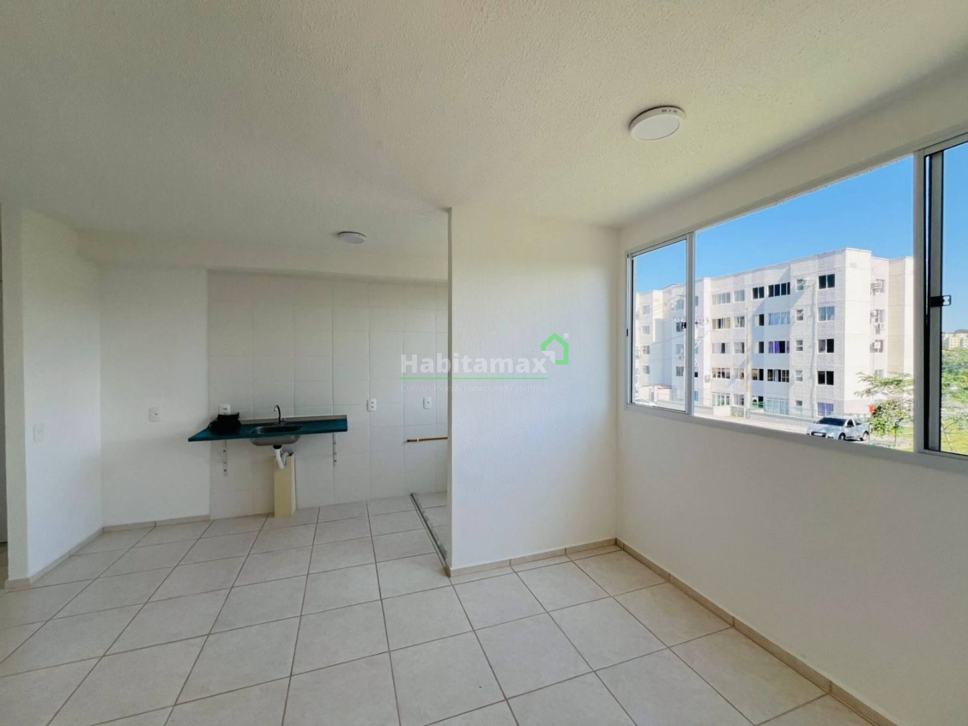Apartamento à venda com 2 quartos, 42m² - Foto 2