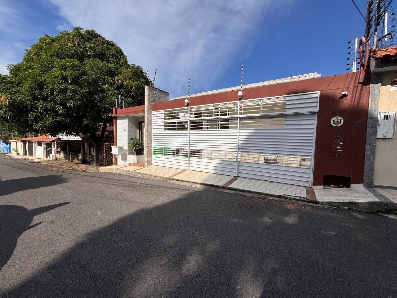 Casa à venda com 3 quartos, 314m² - Foto 14