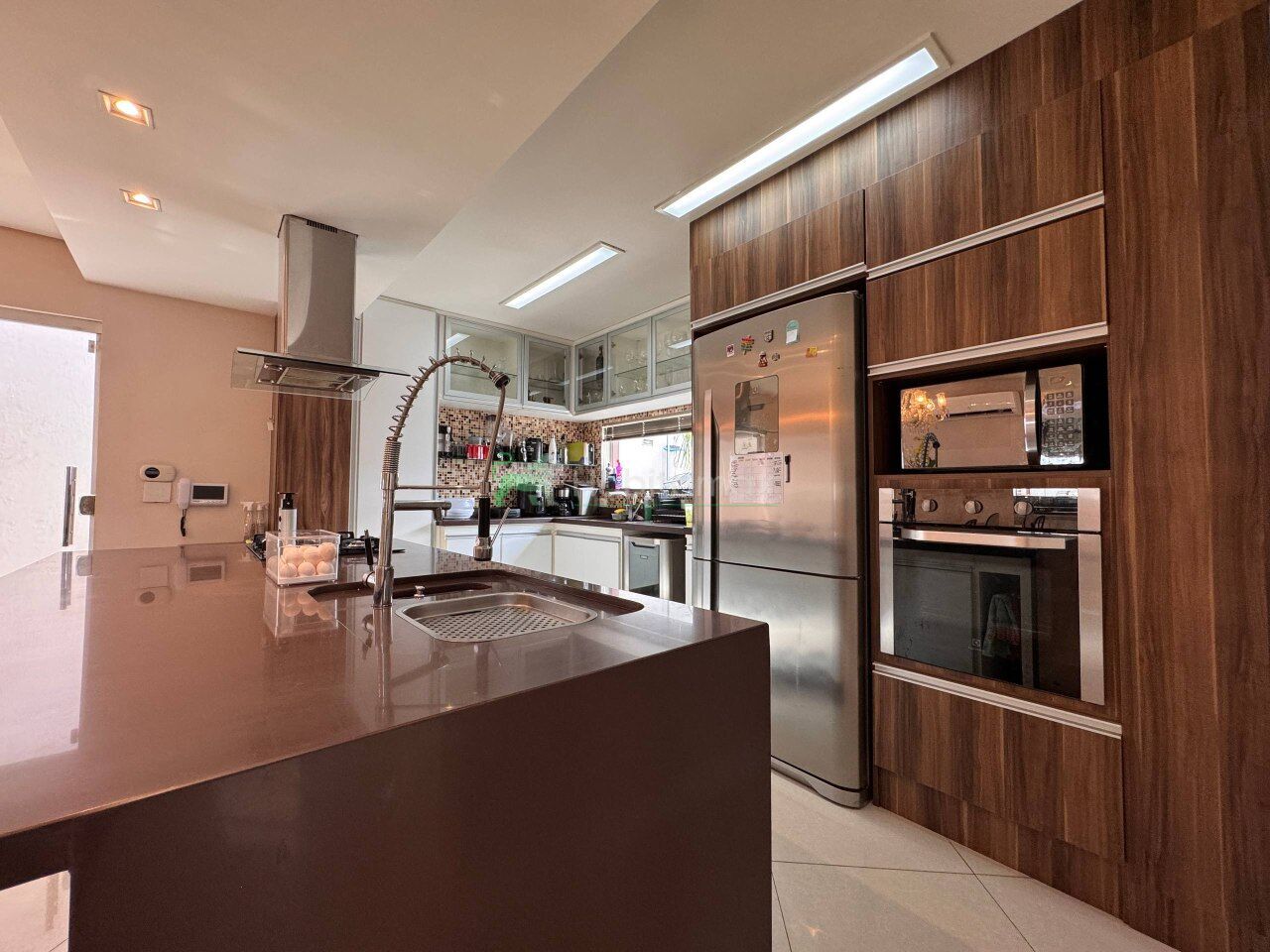 Casa à venda com 3 quartos, 314m² - Foto 24