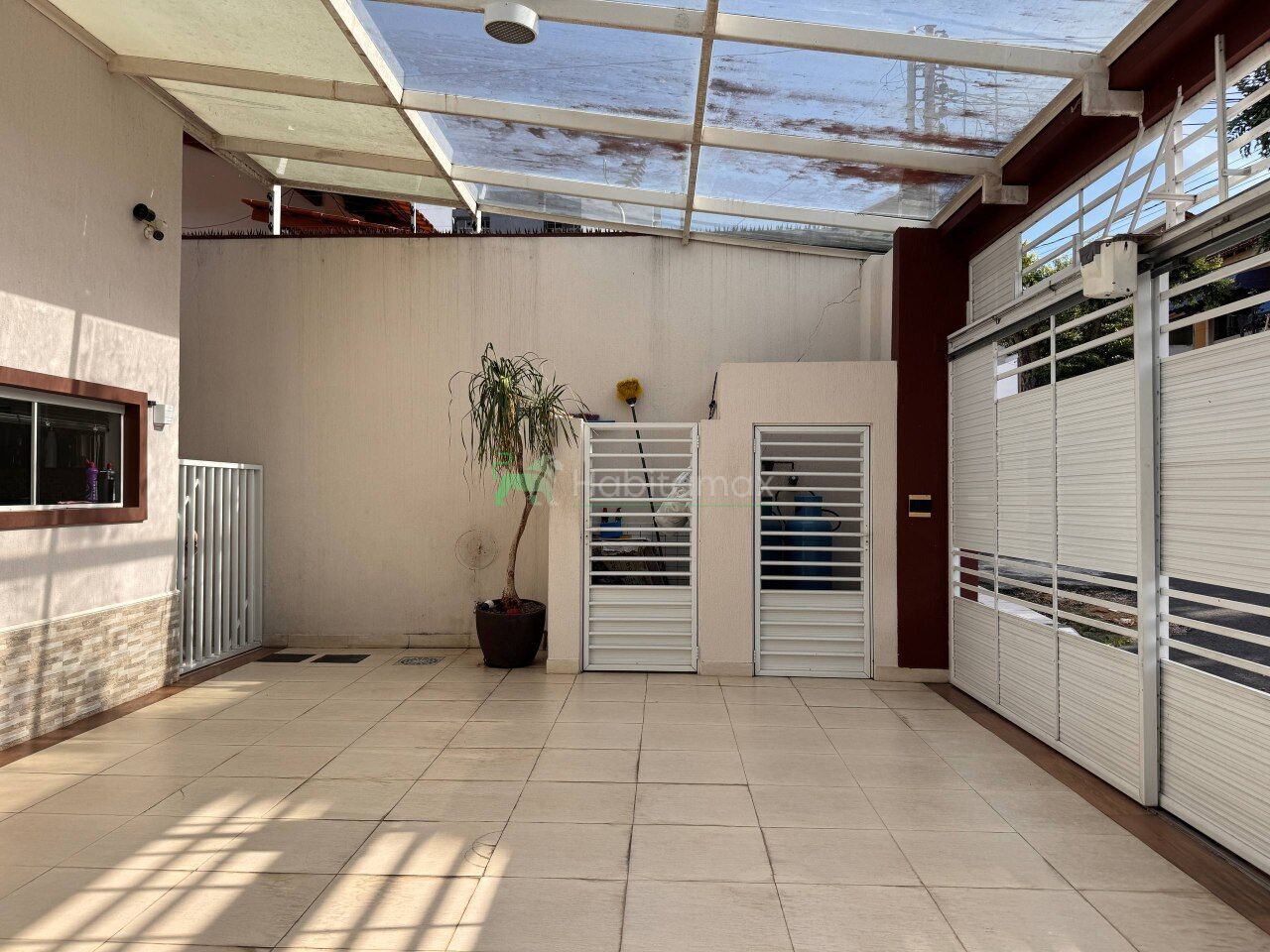 Casa à venda com 3 quartos, 314m² - Foto 6