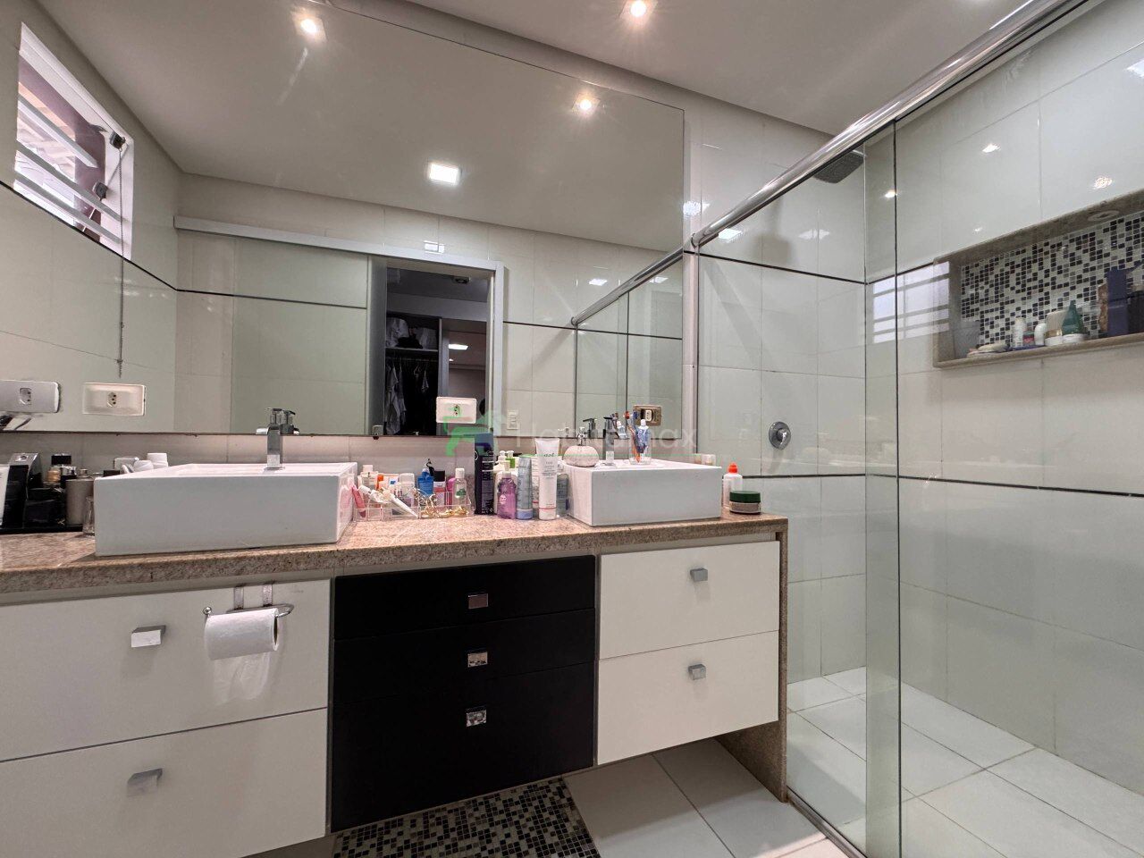 Casa à venda com 3 quartos, 314m² - Foto 32