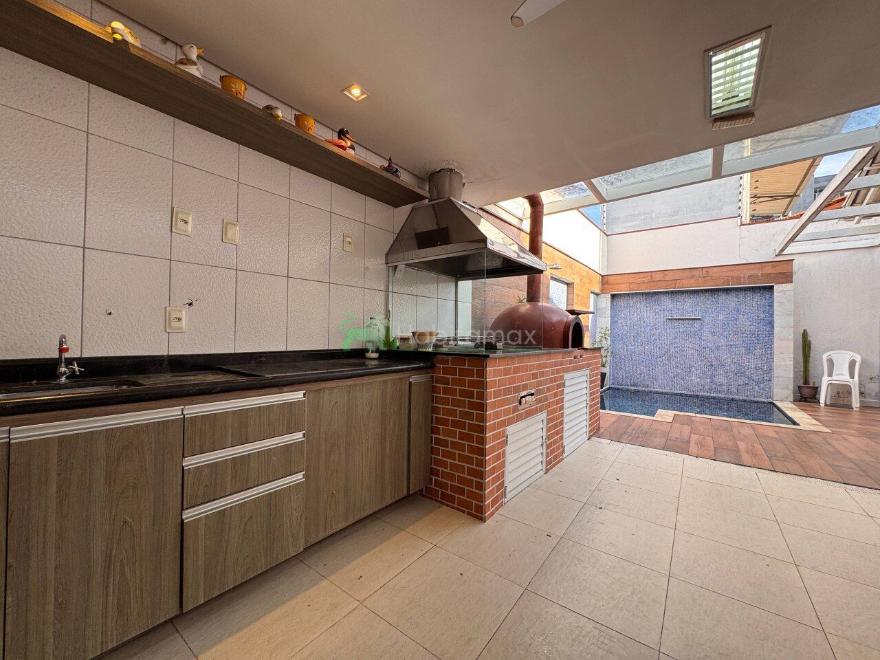 Casa à venda com 3 quartos, 314m² - Foto 7