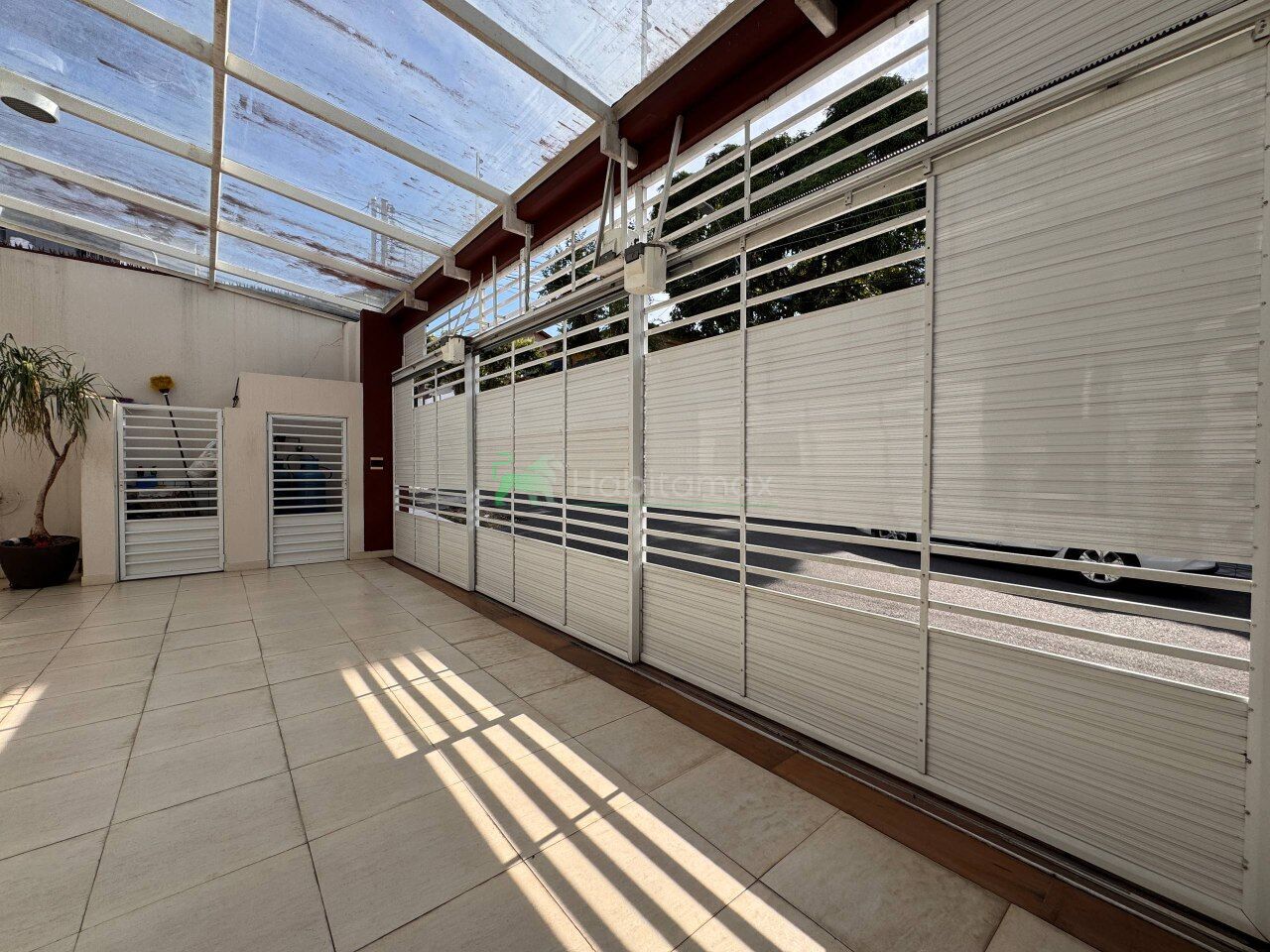 Casa à venda com 3 quartos, 314m² - Foto 9