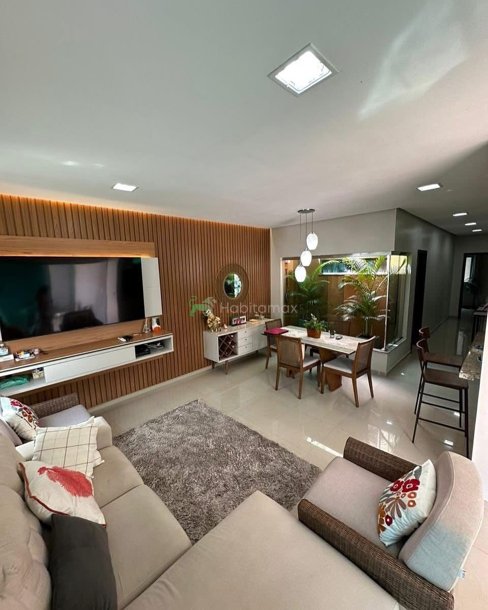 Casa, 3 quartos, 250 m² - Foto 1