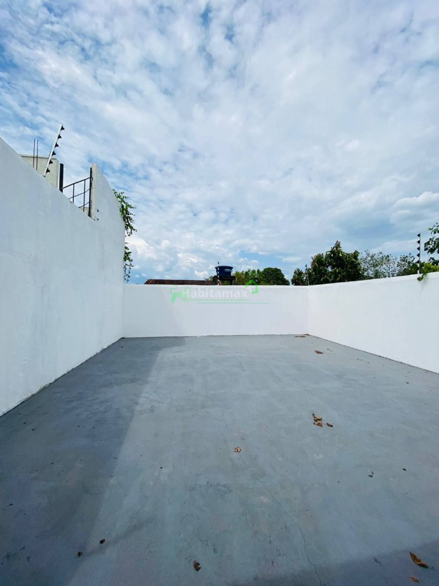 Casa à venda com 3 quartos, 90m² - Foto 12