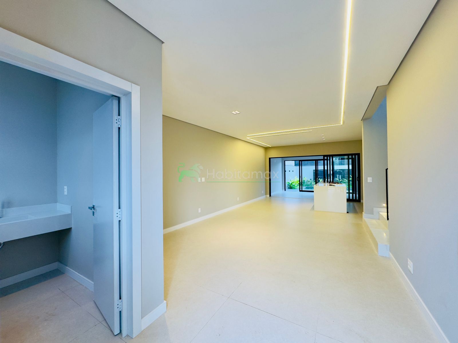 Casa, 3 quartos, 244 m² - Foto 4