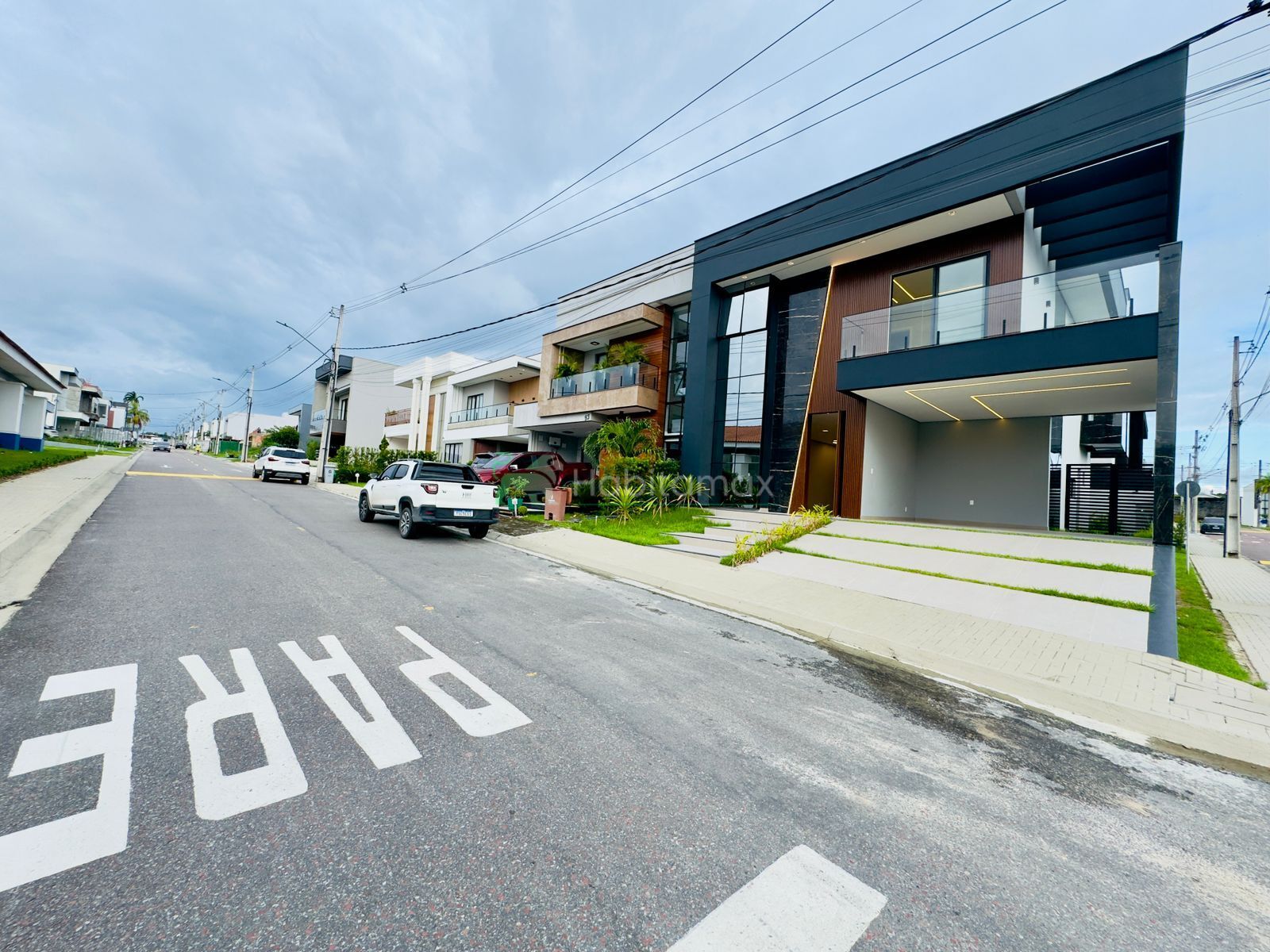 Casa, 3 quartos, 244 m² - Foto 2