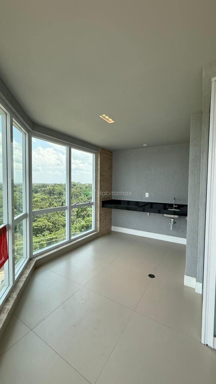 Apartamento para alugar com 3 quartos, 157m² - Foto 1