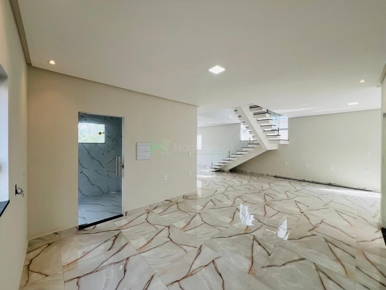 Casa à venda com 3 quartos, 340m² - Foto 7