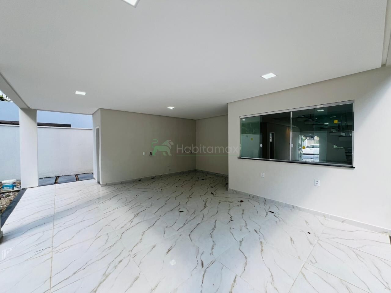 Casa à venda com 3 quartos, 340m² - Foto 9