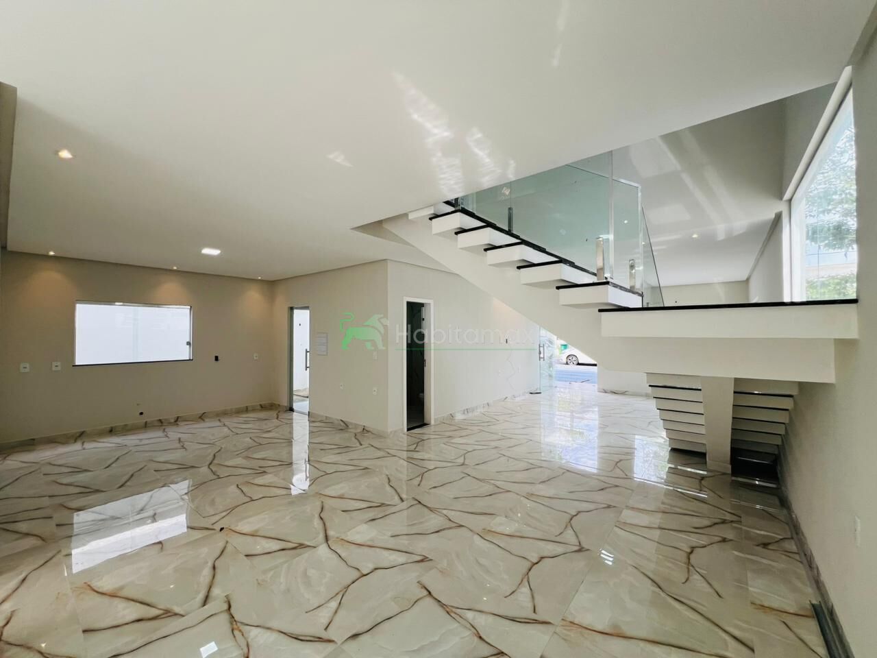 Casa à venda com 3 quartos, 340m² - Foto 6