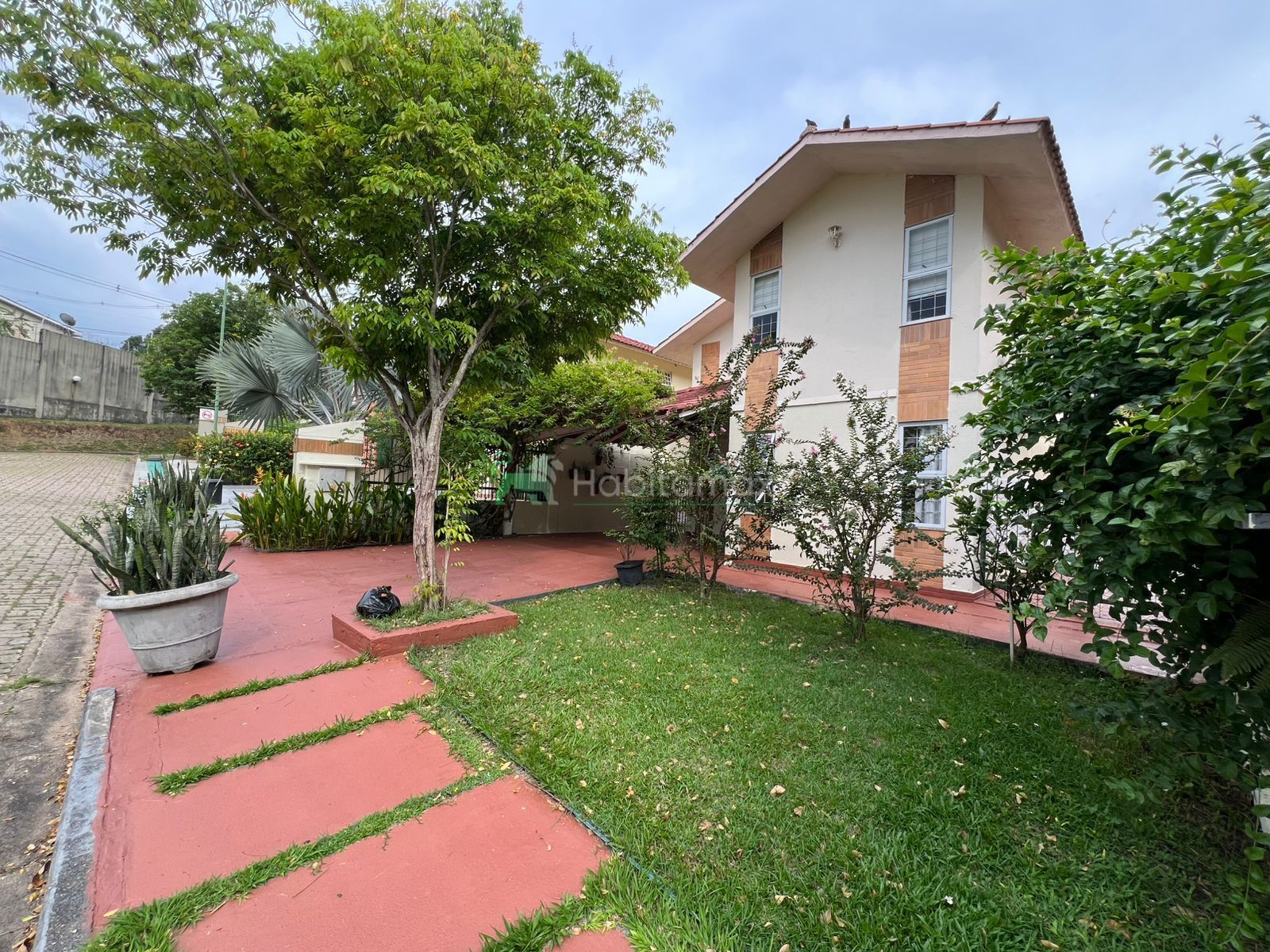 Casa, 4 quartos, 190 m² - Foto 1