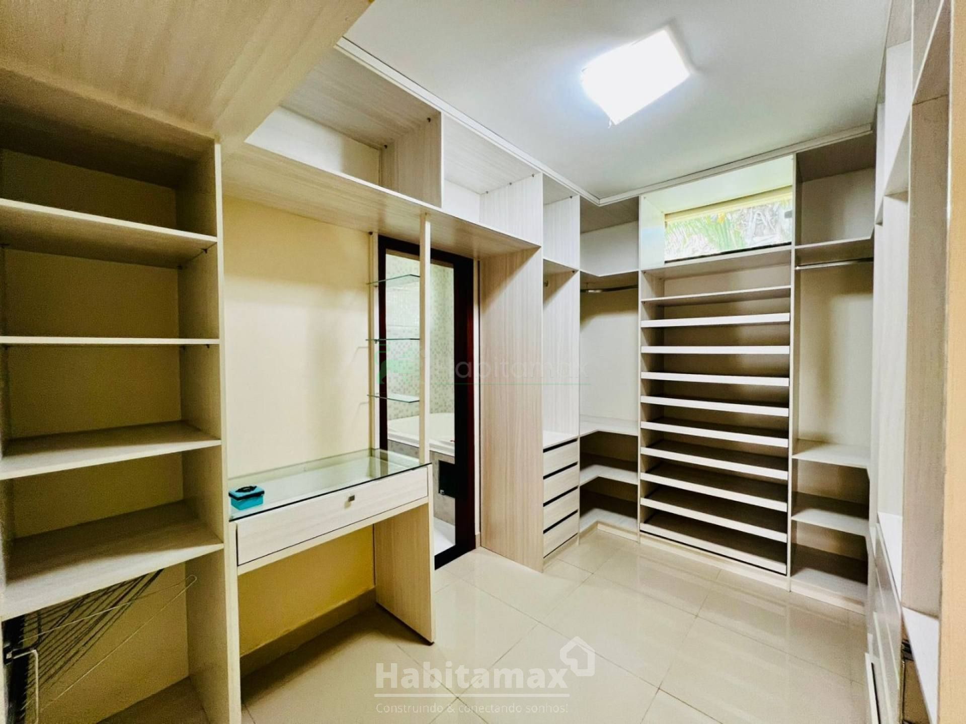 Casa de Condomínio à venda com 4 quartos, 230m² - Foto 28