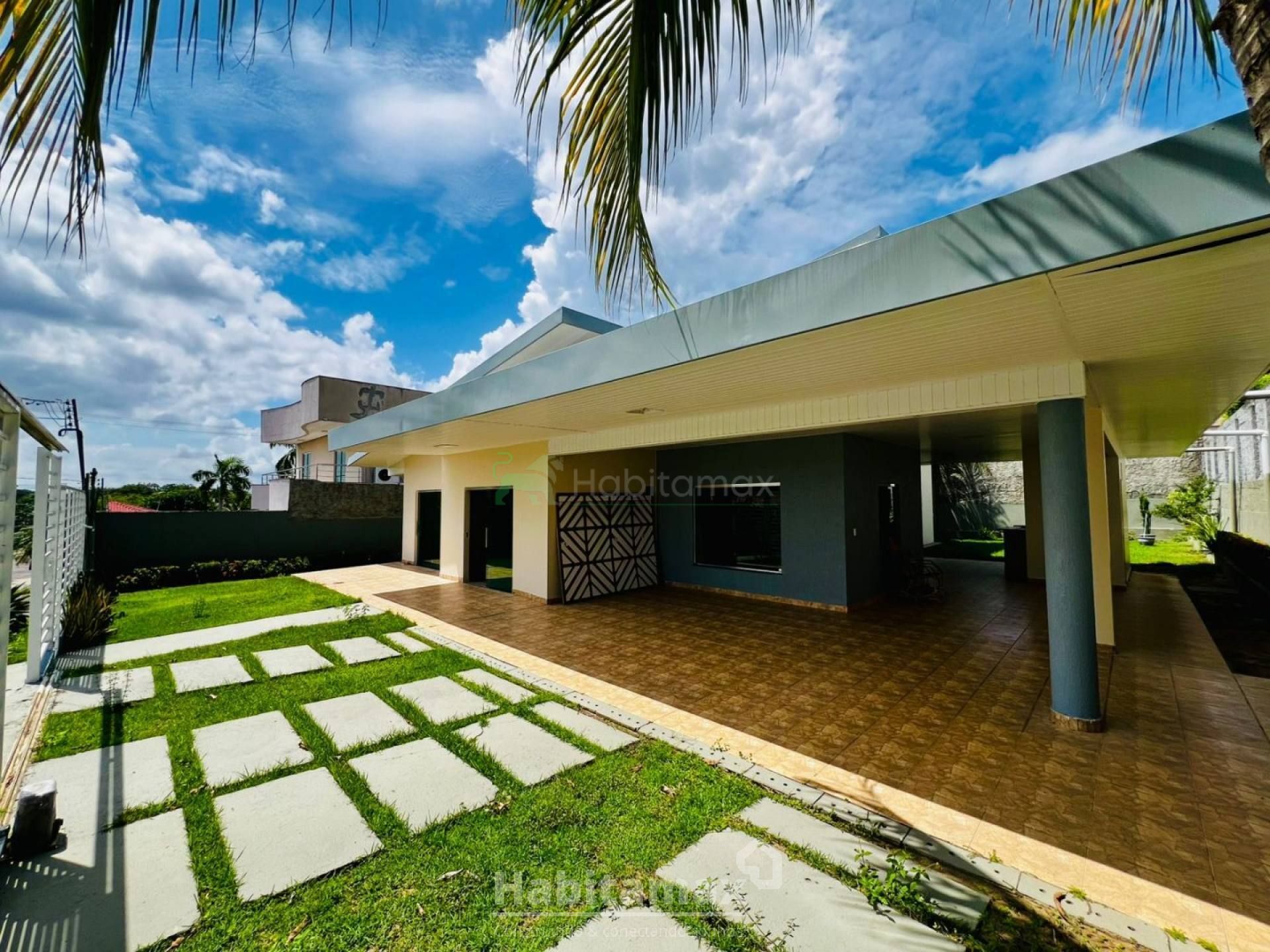 Casa de Condomínio à venda com 4 quartos, 230m² - Foto 4