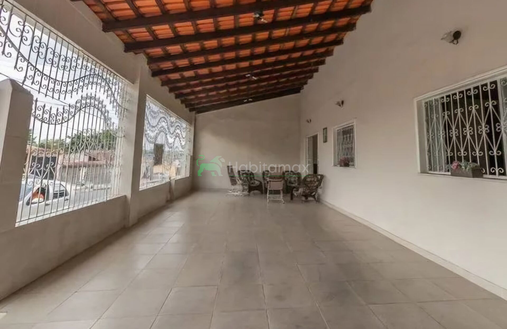 Casa à venda com 4 quartos, 220m² - Foto 3