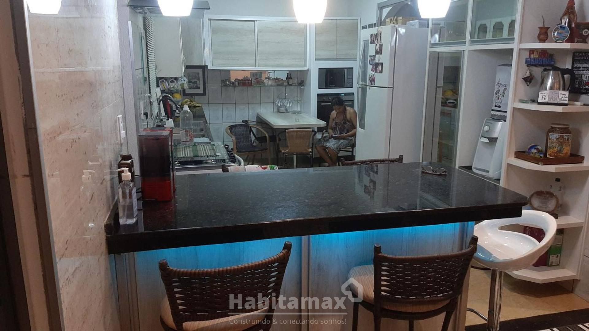 Casa à venda com 3 quartos, 186m² - Foto 8