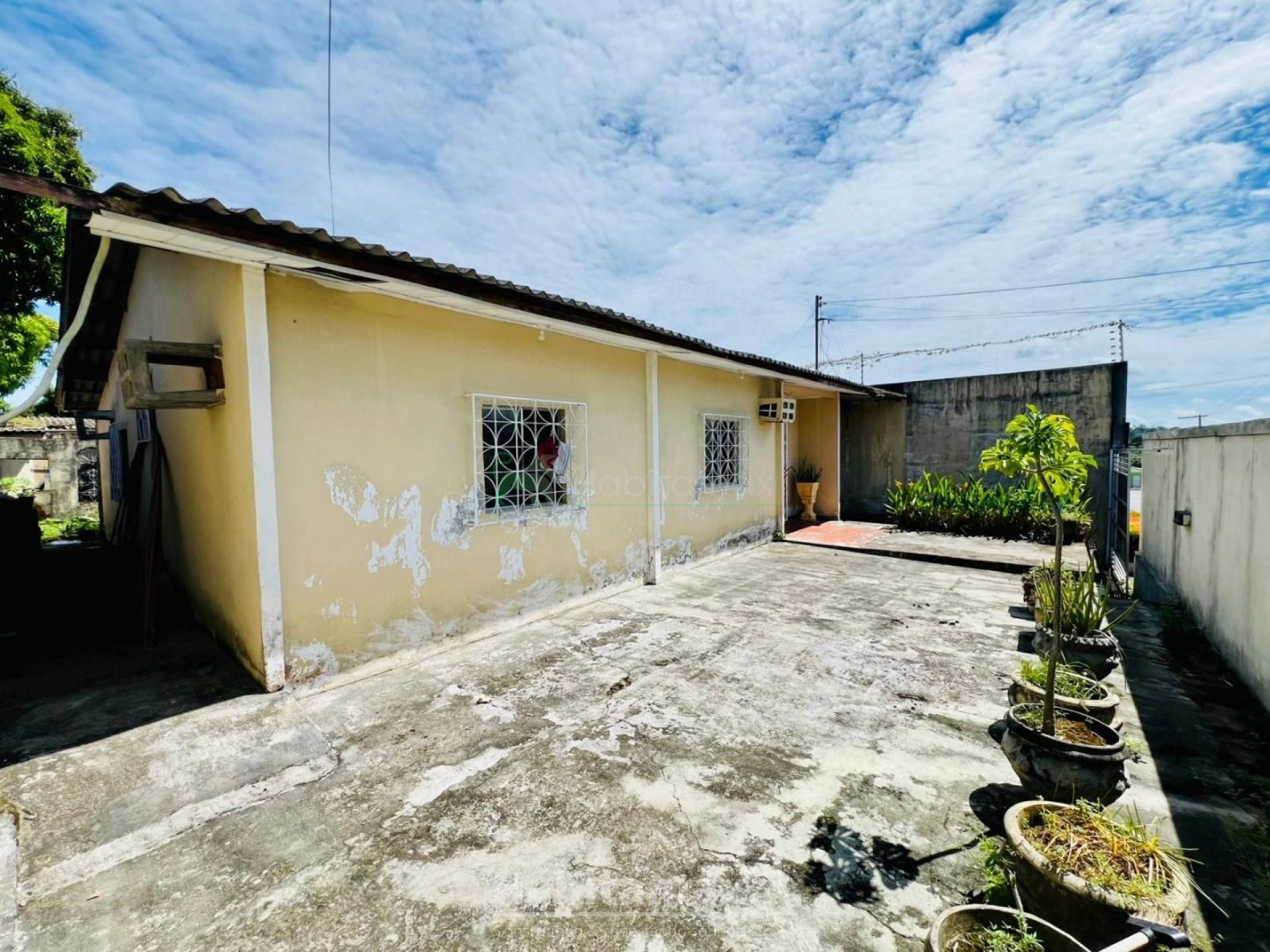Casa à venda com 4 quartos, 150m² - Foto 4