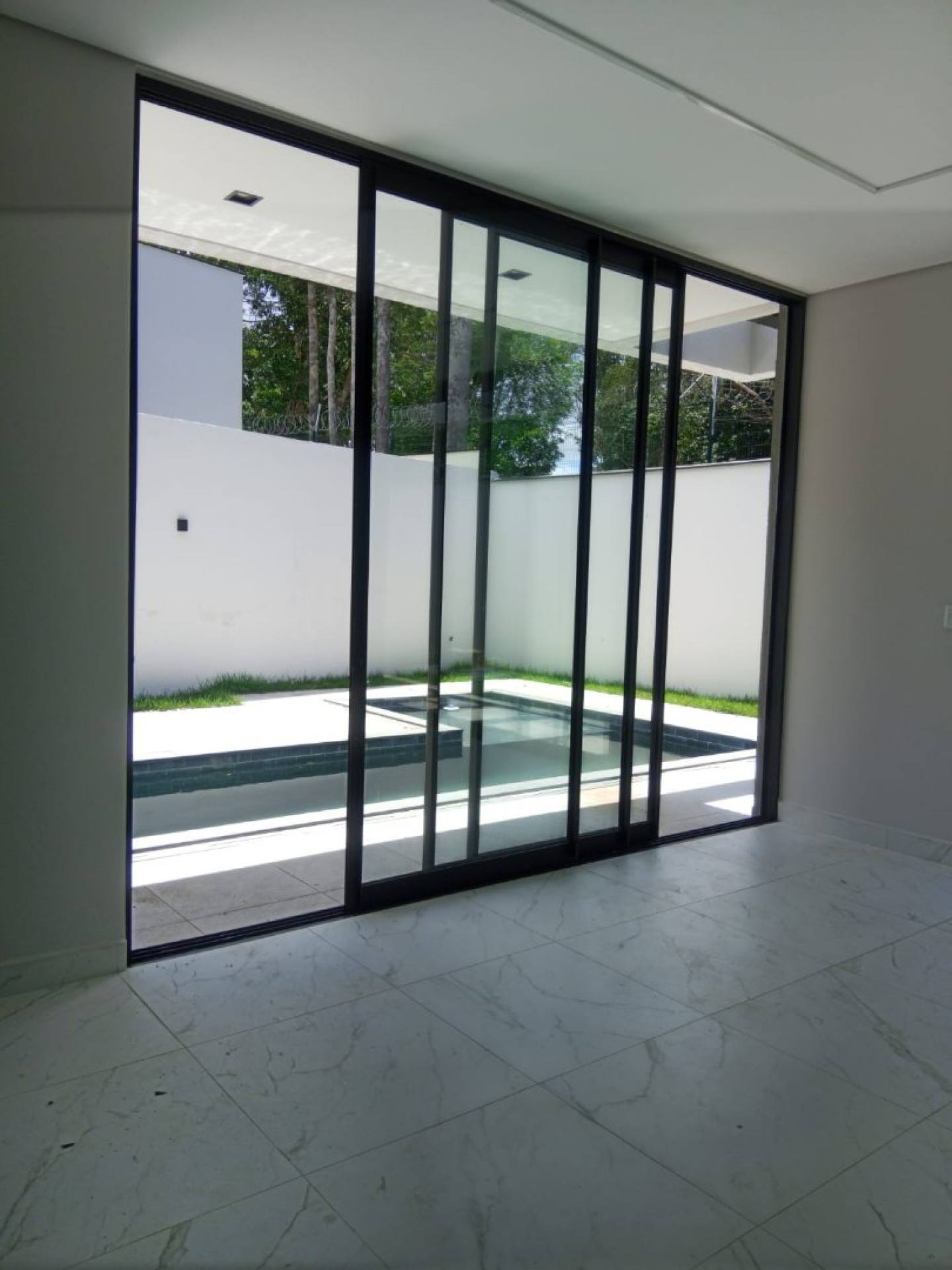 Casa à venda com 4 quartos, 311m² - Foto 8