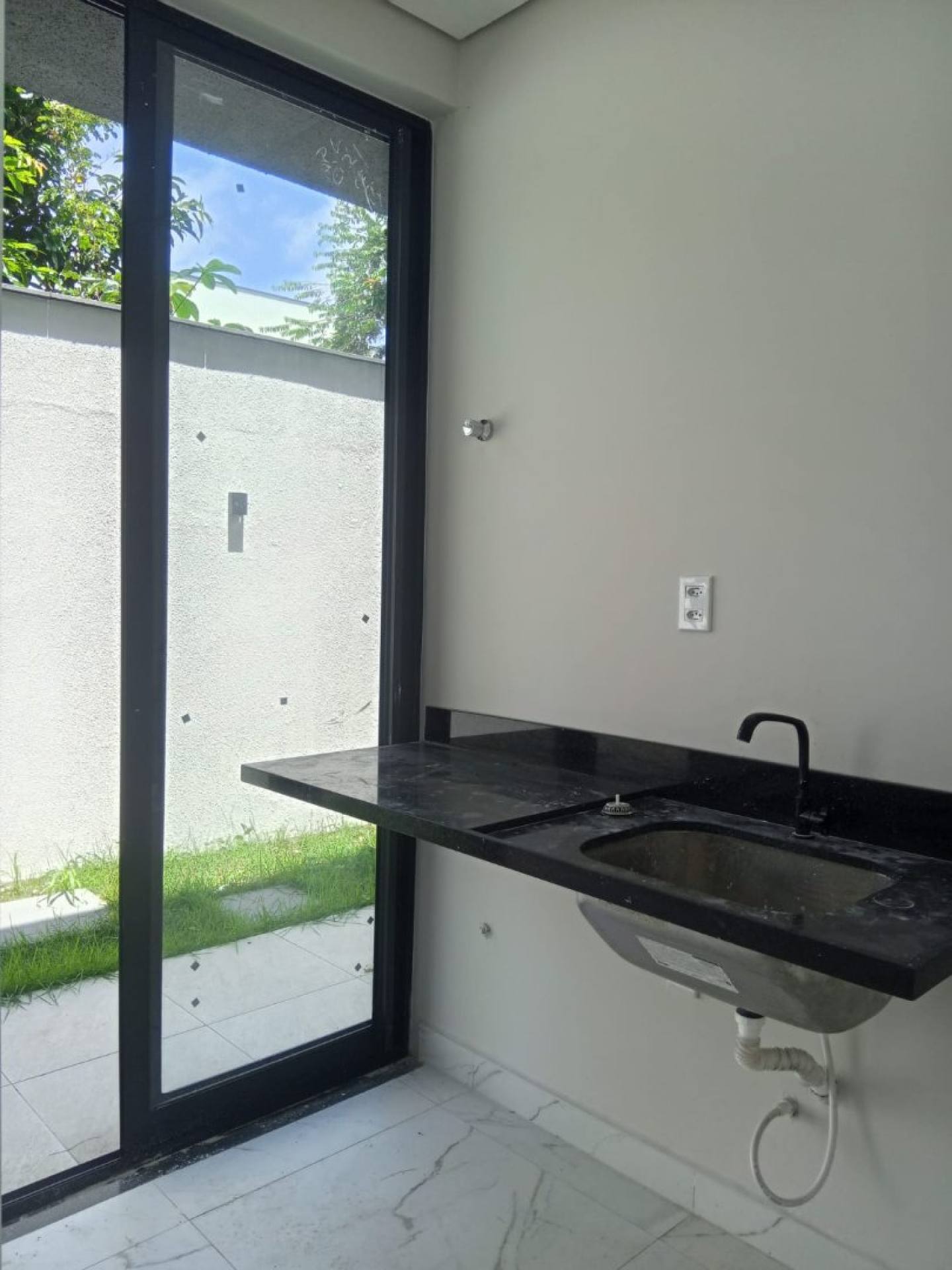 Casa à venda com 4 quartos, 311m² - Foto 9