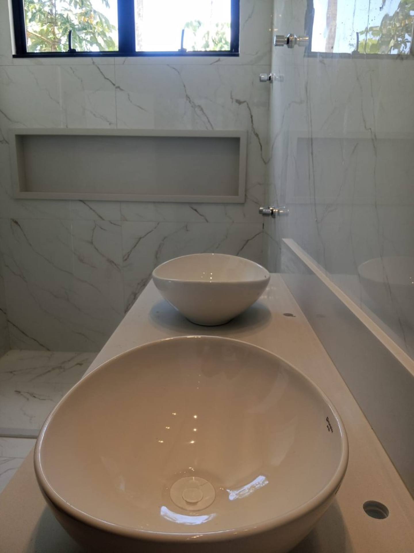 Casa à venda com 4 quartos, 311m² - Foto 2