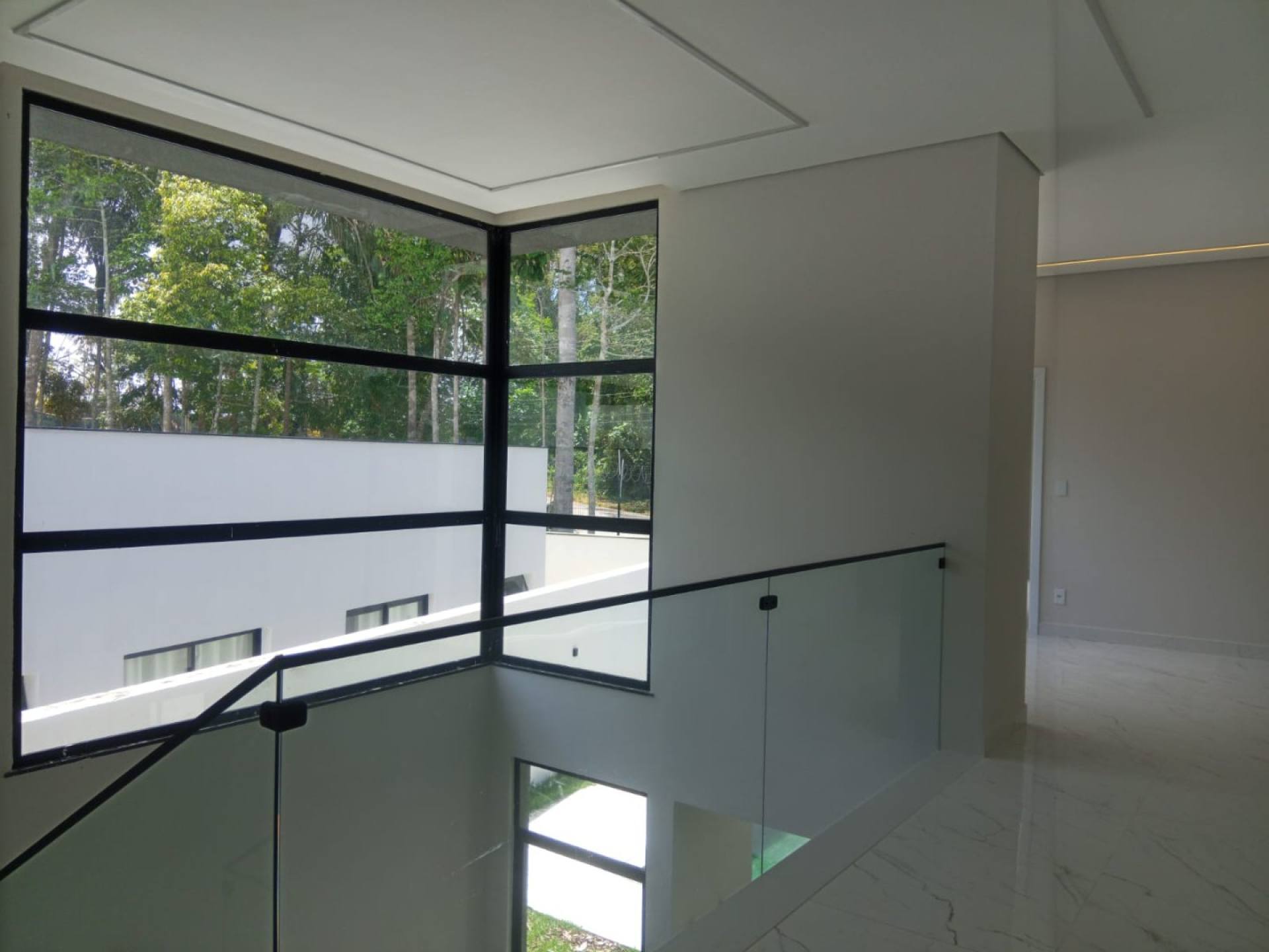 Casa à venda com 4 quartos, 311m² - Foto 3