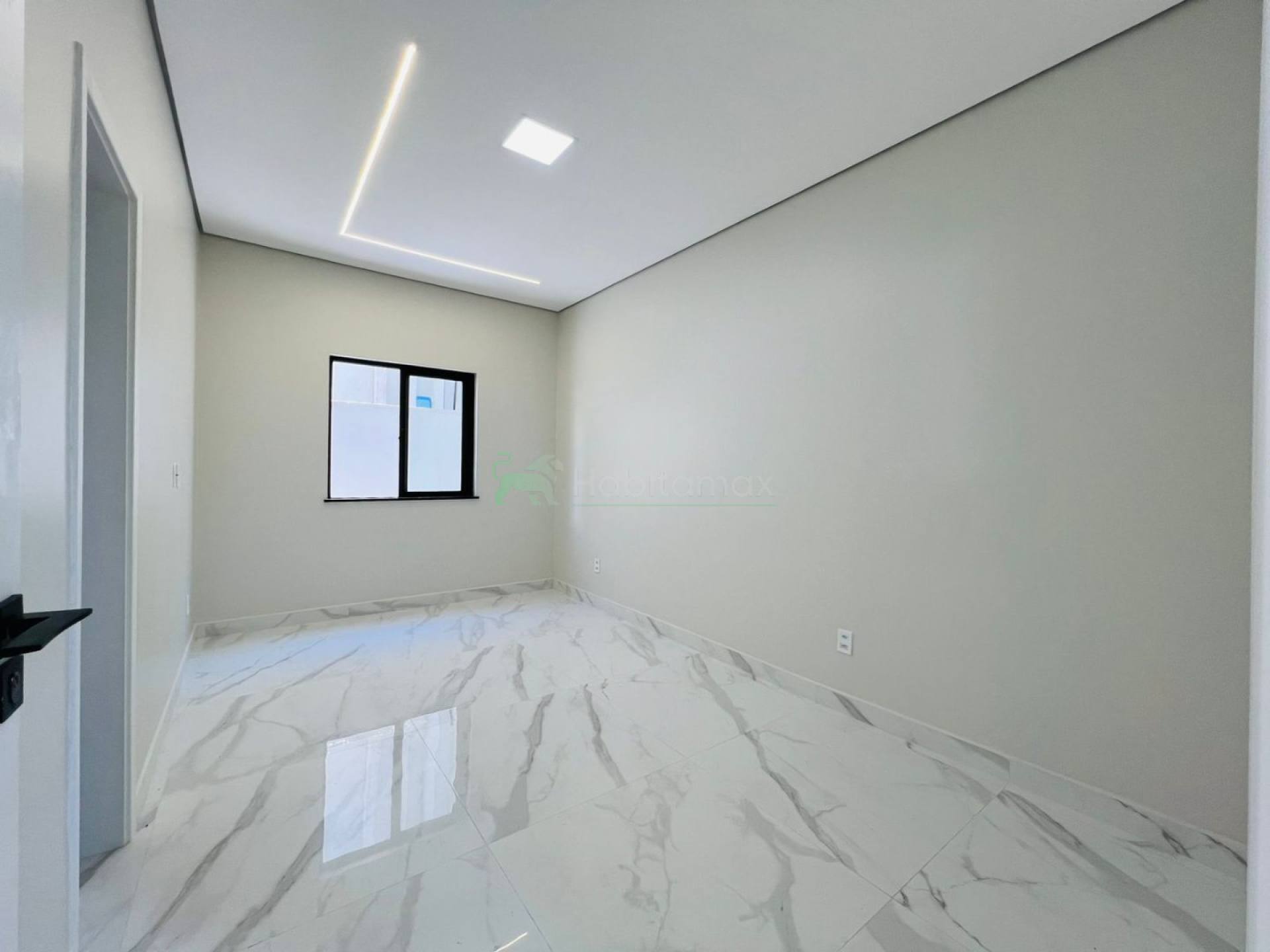 Casa à venda com 5 quartos, 289m² - Foto 9