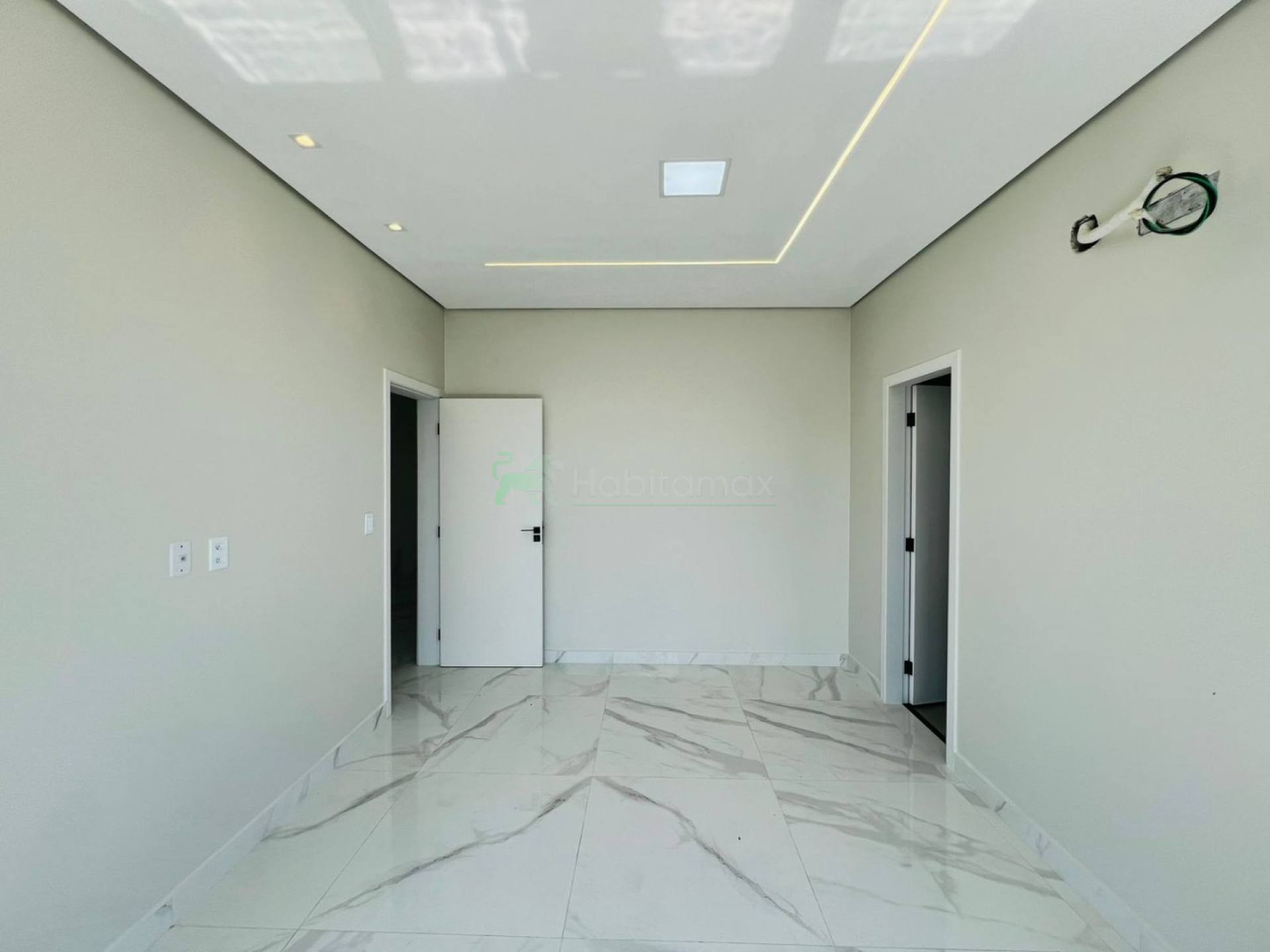 Casa à venda com 5 quartos, 289m² - Foto 19