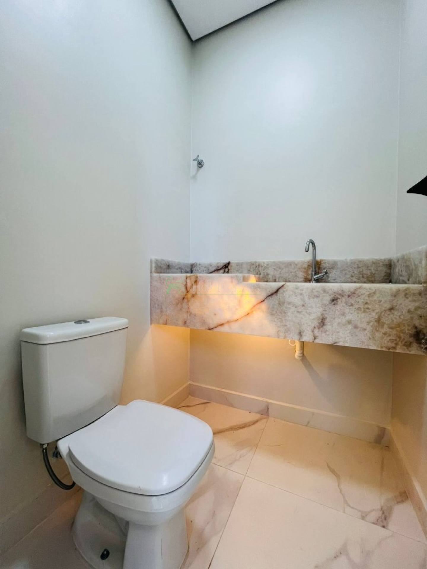 Casa à venda com 5 quartos, 289m² - Foto 11