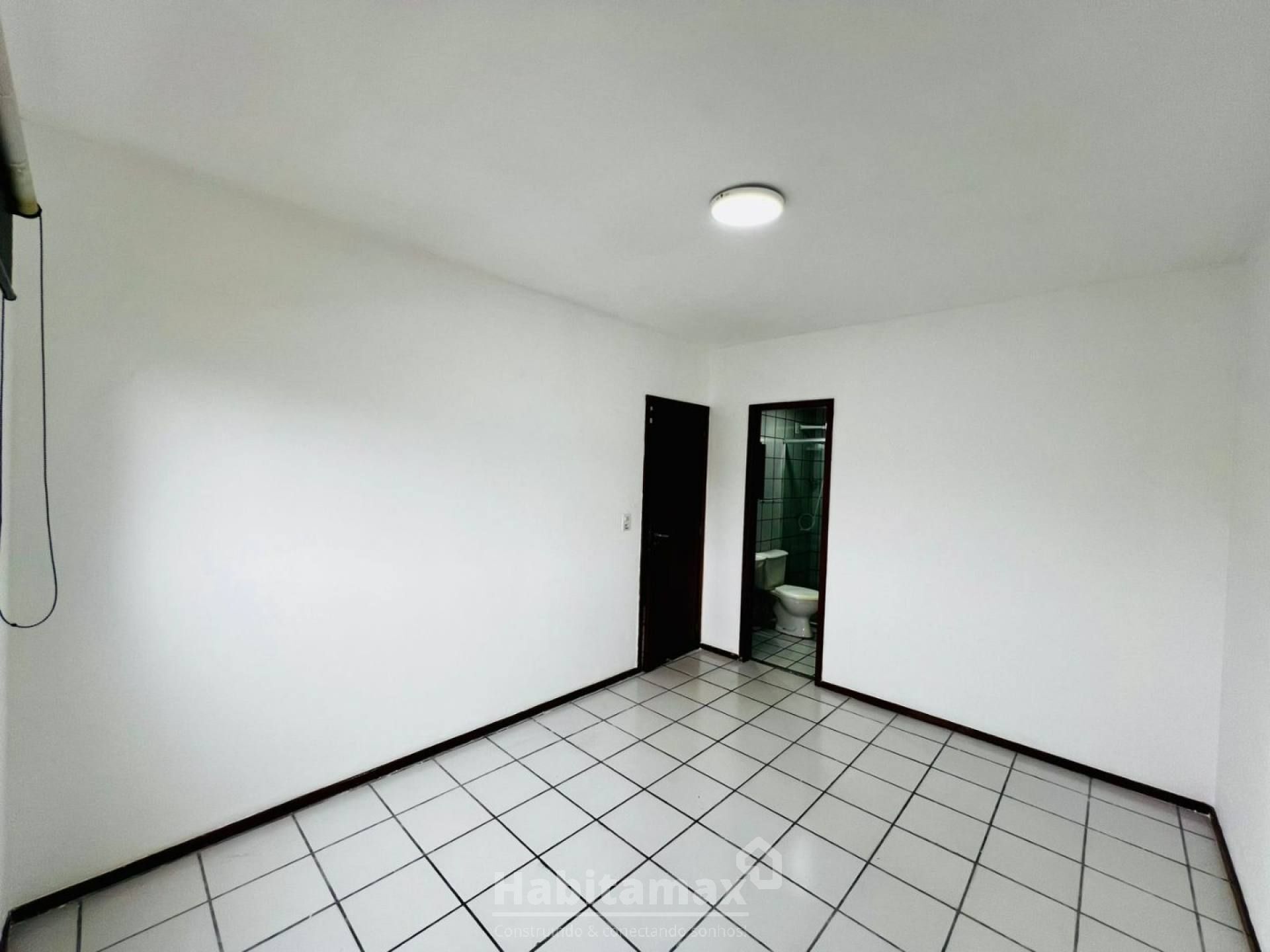 Apartamento para alugar com 2 quartos, 70m² - Foto 12